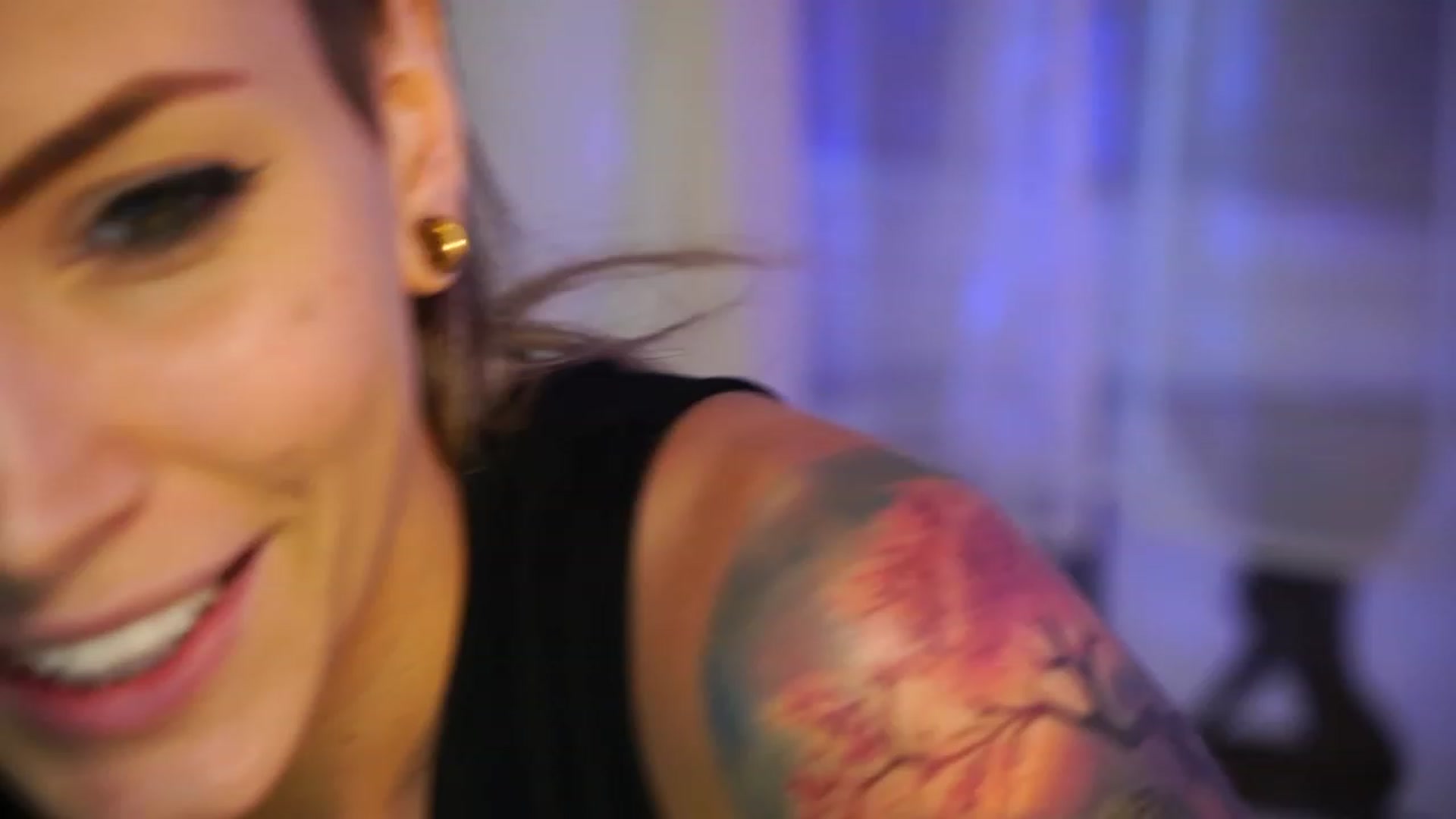 Gallery image thumbnail from Kend_dall's myfreecams stream on, 05/18/2023, 13:03 image 3 of 20