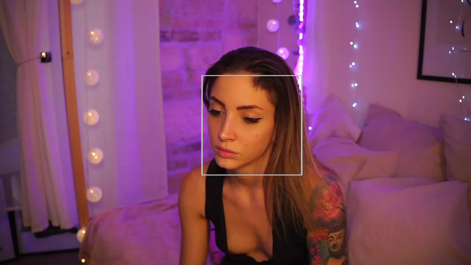 Gallery image thumbnail from Kend_dall's myfreecams stream on, 05/18/2023, 15:38 image 3 of 20