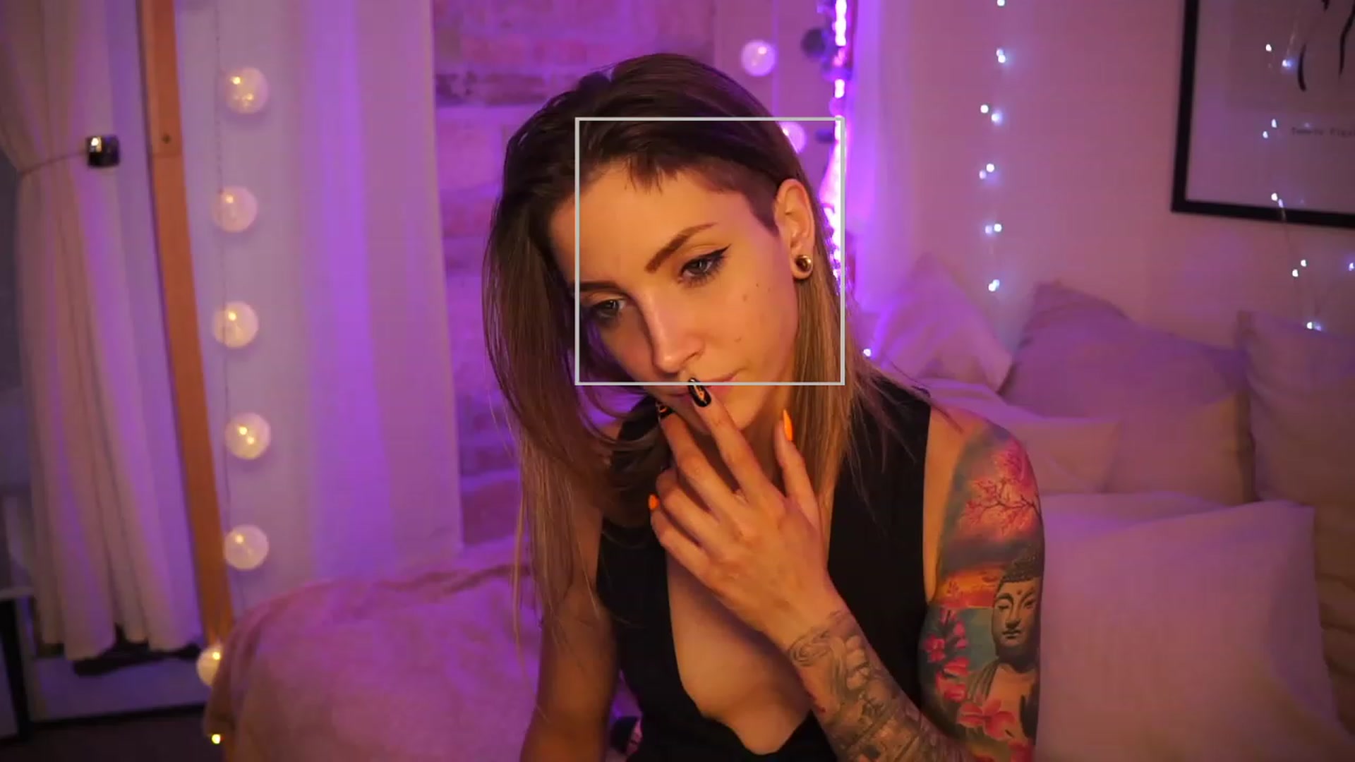 Gallery image thumbnail from Kend_dall's myfreecams stream on, 05/18/2023, 15:38 image 6 of 20