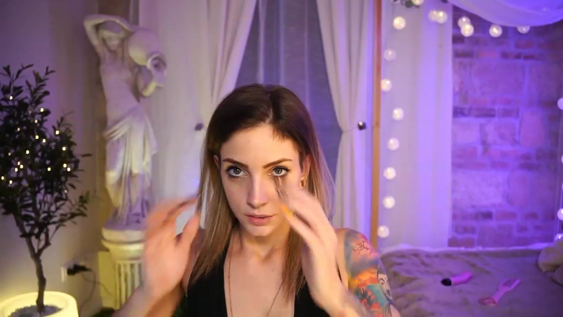 Gallery image thumbnail from Kend_dall's myfreecams stream on, 05/22/2023, 18:06 image 11 of 20
