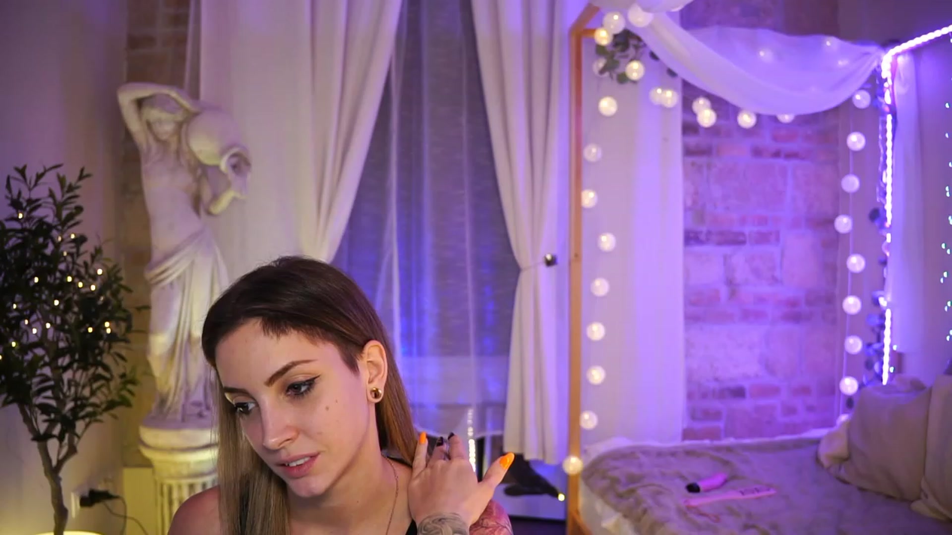 Gallery image thumbnail from Kend_dall's myfreecams stream on, 05/22/2023, 18:26 image 20 of 20