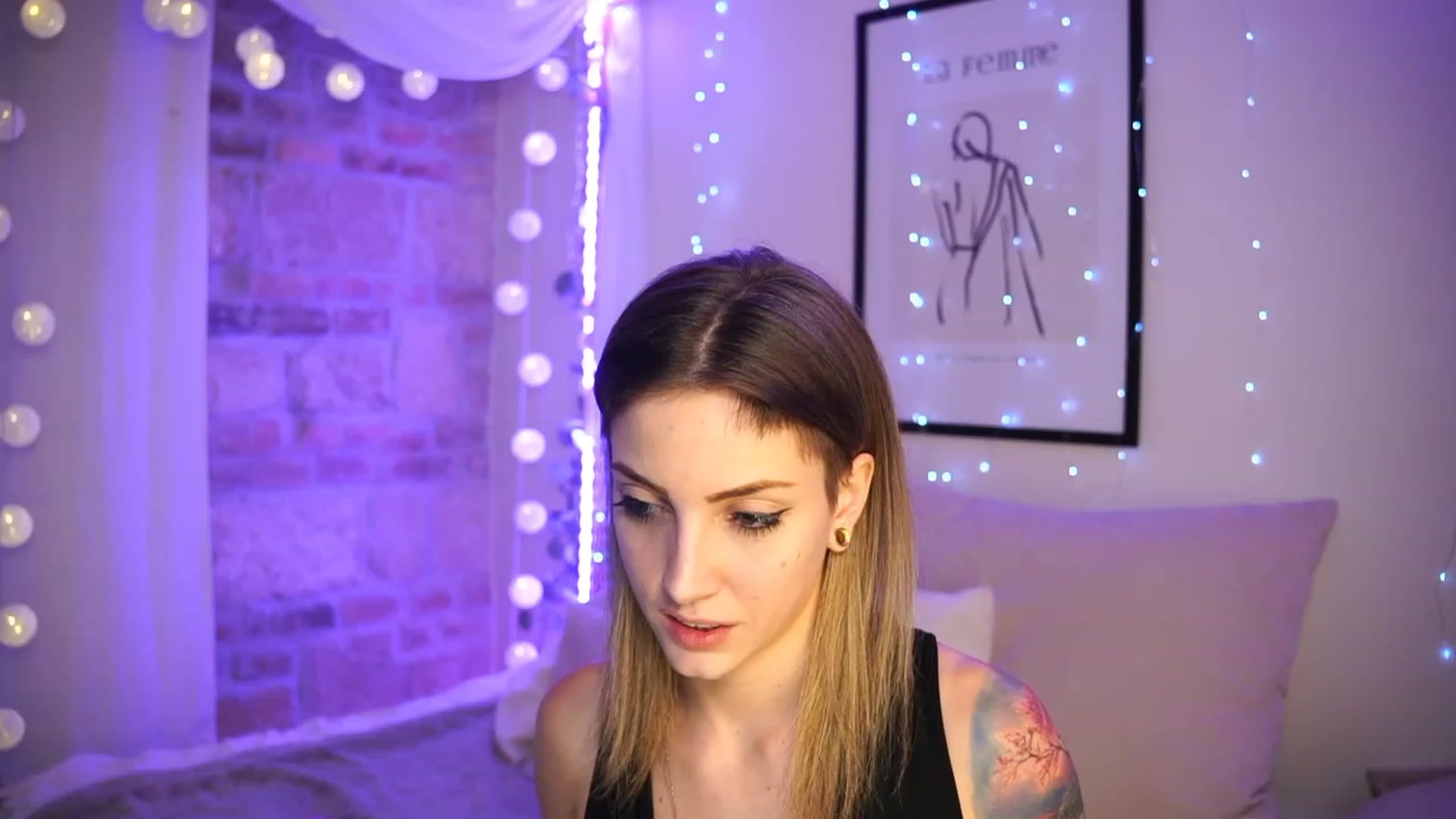 Gallery image thumbnail from Kend_dall's myfreecams stream on, 05/22/2023, 19:08 image 14 of 20