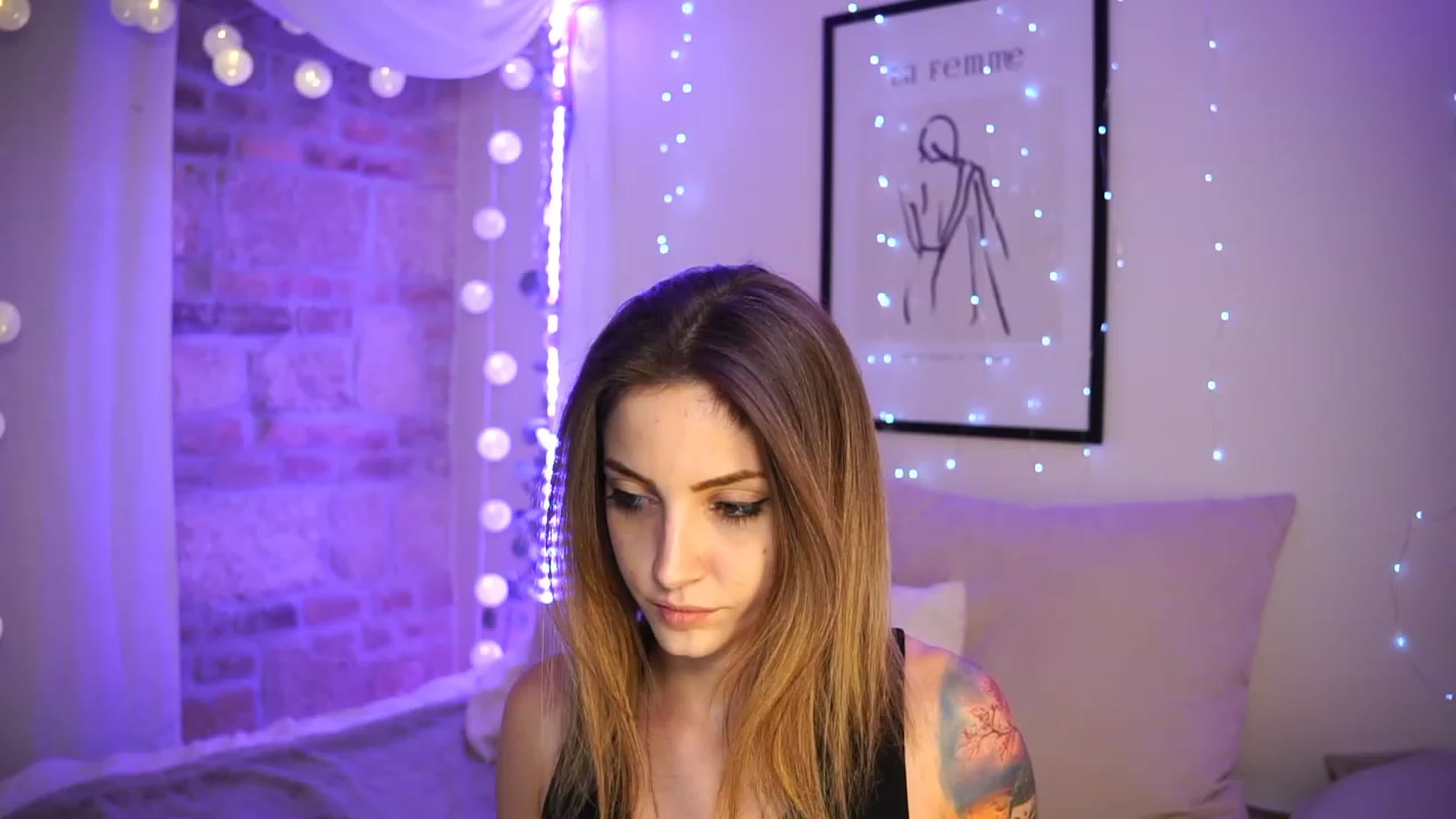 Gallery image thumbnail from Kend_dall's myfreecams stream on, 05/22/2023, 19:08 image 19 of 20