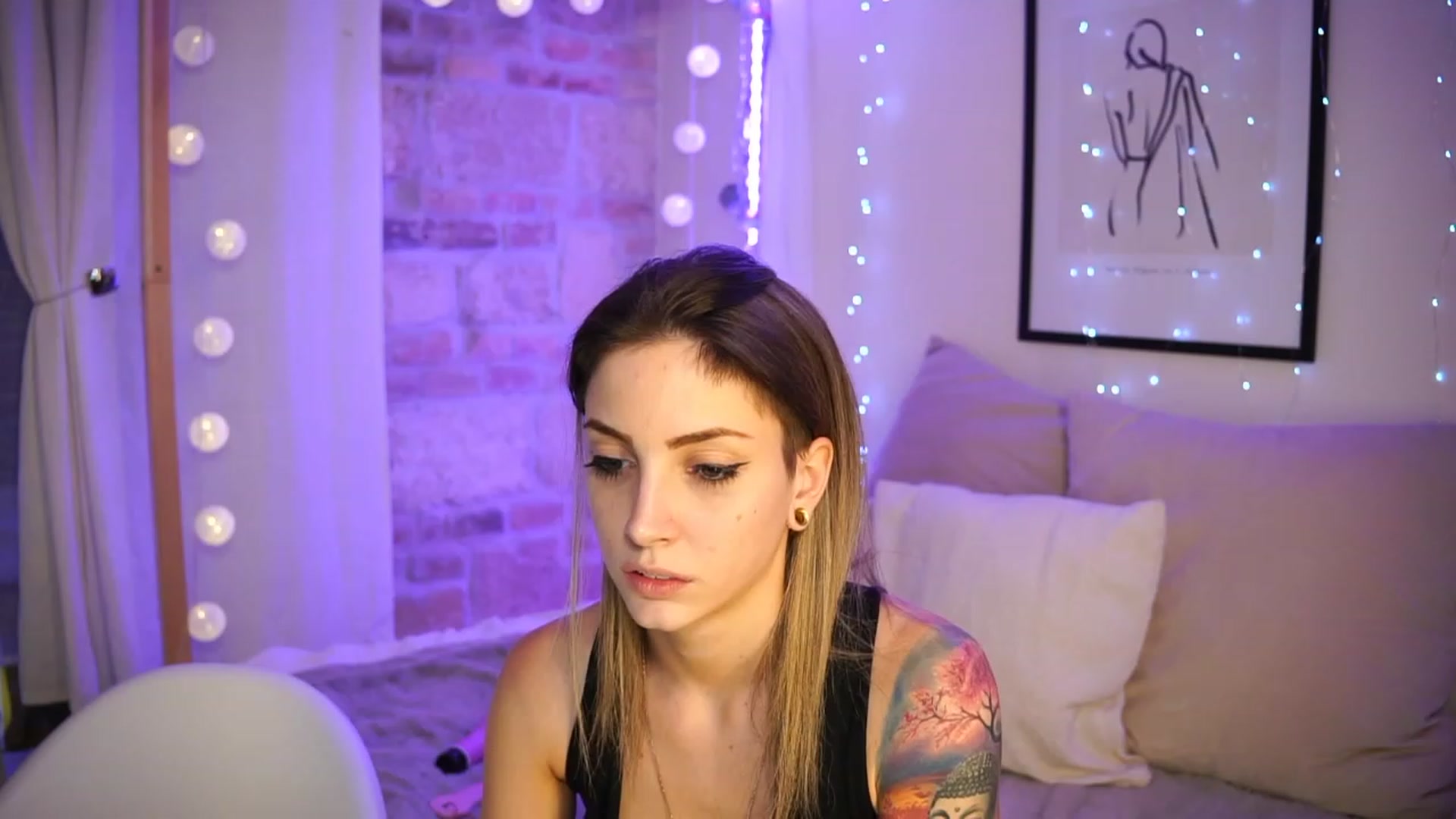 Gallery image thumbnail from Kend_dall's myfreecams stream on, 05/22/2023, 19:08 image 5 of 20