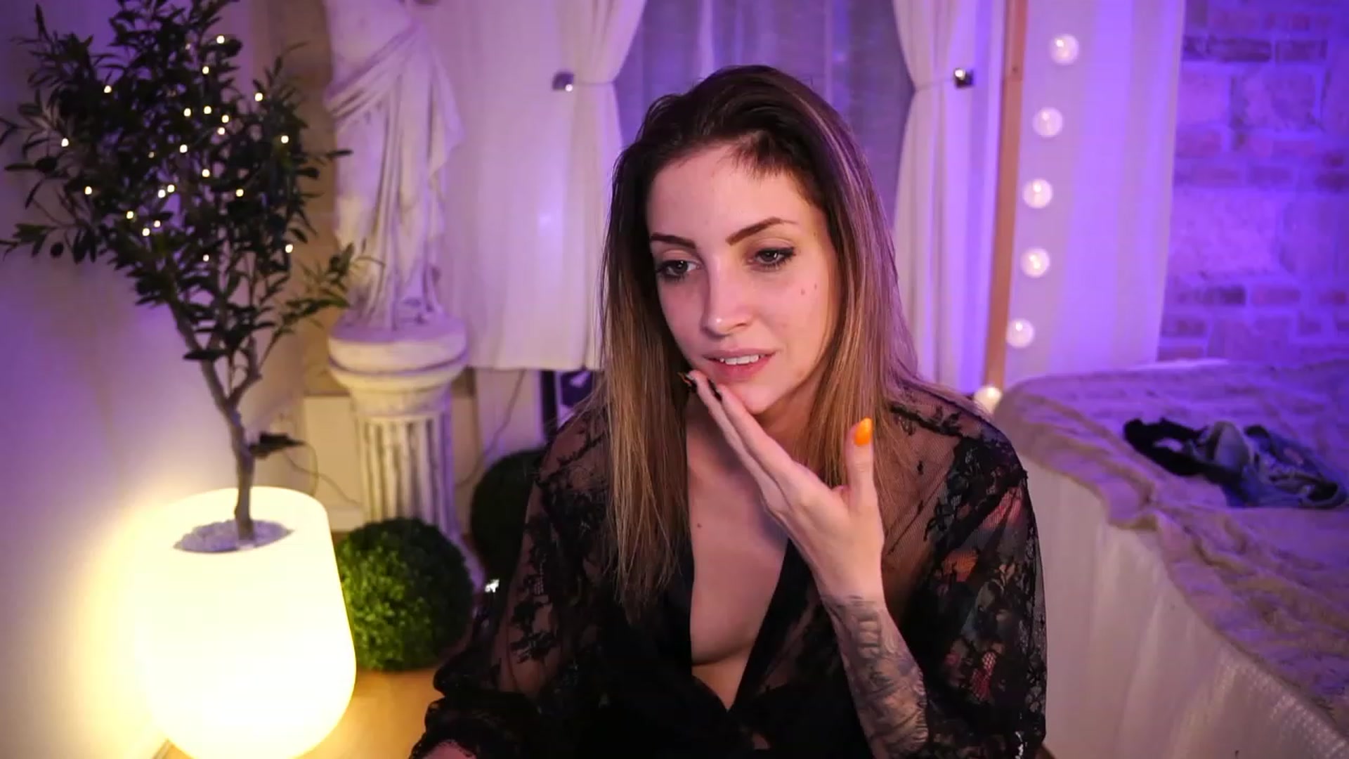Gallery image thumbnail from Kend_dall's myfreecams stream on, 05/23/2023, 21:03 image 2 of 20