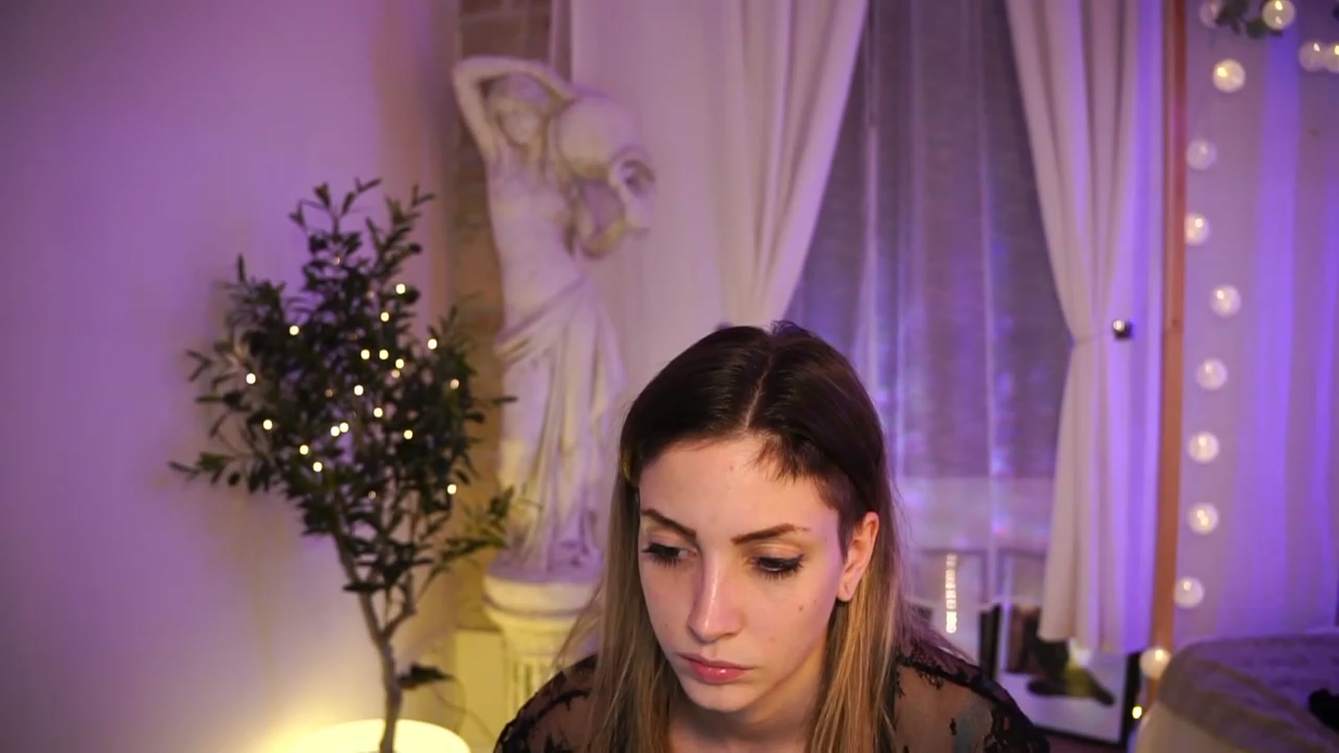 Gallery image thumbnail from Kend_dall's myfreecams stream on, 05/23/2023, 21:03 image 15 of 20