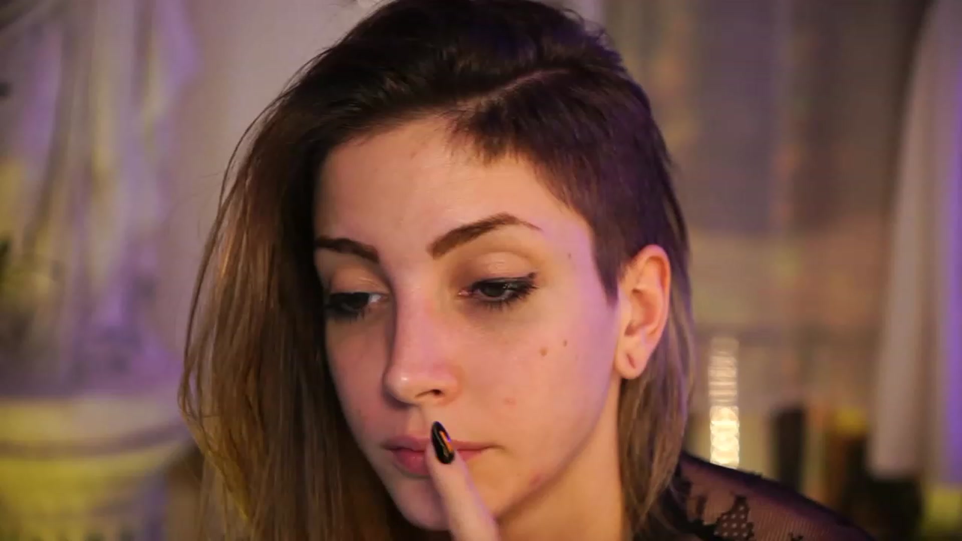 Gallery image thumbnail from Kend_dall's myfreecams stream on, 05/23/2023, 21:03 image 6 of 20