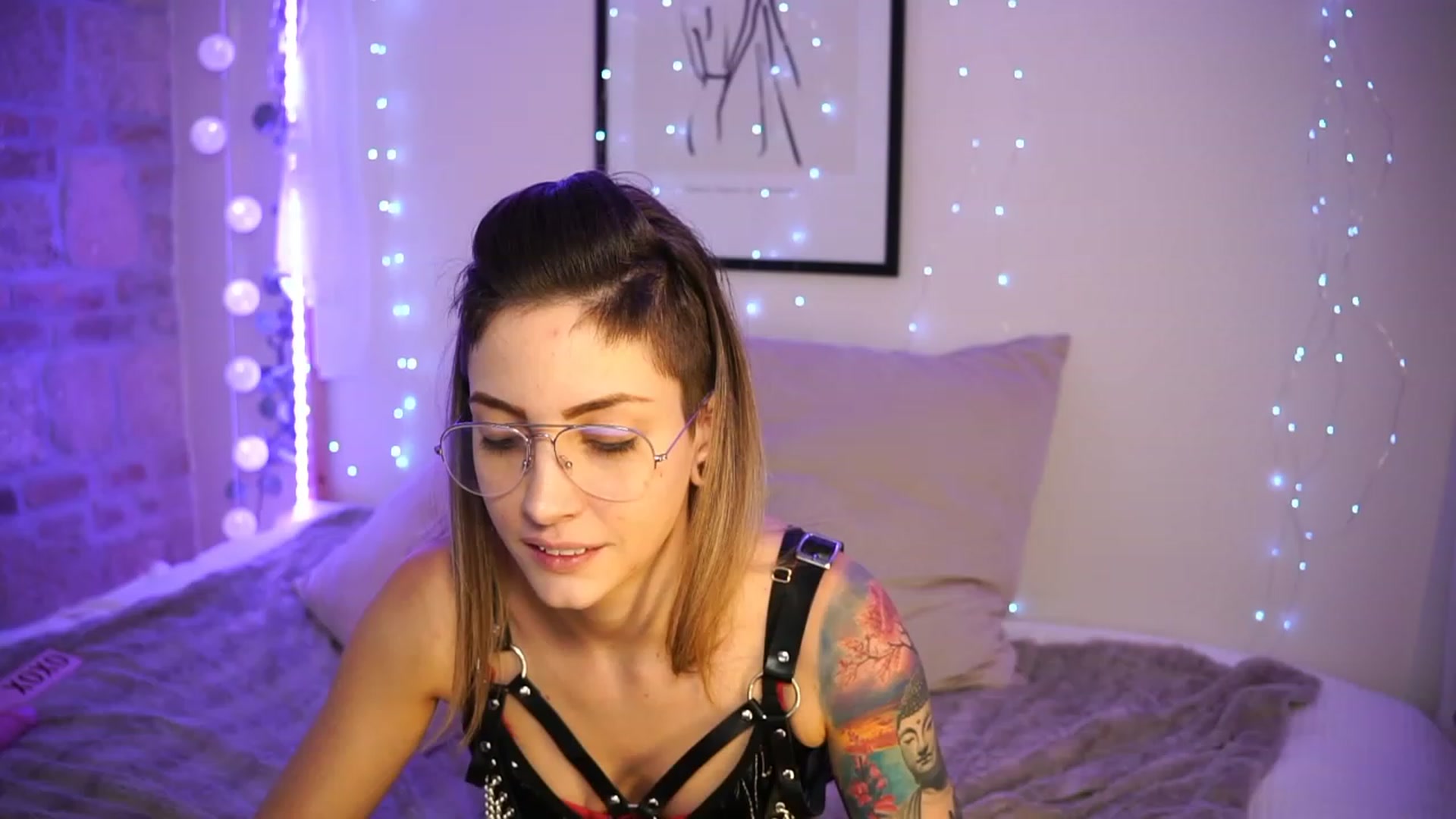 Gallery image thumbnail from Kend_dall's myfreecams stream on, 05/24/2023, 12:08 image 1 of 20