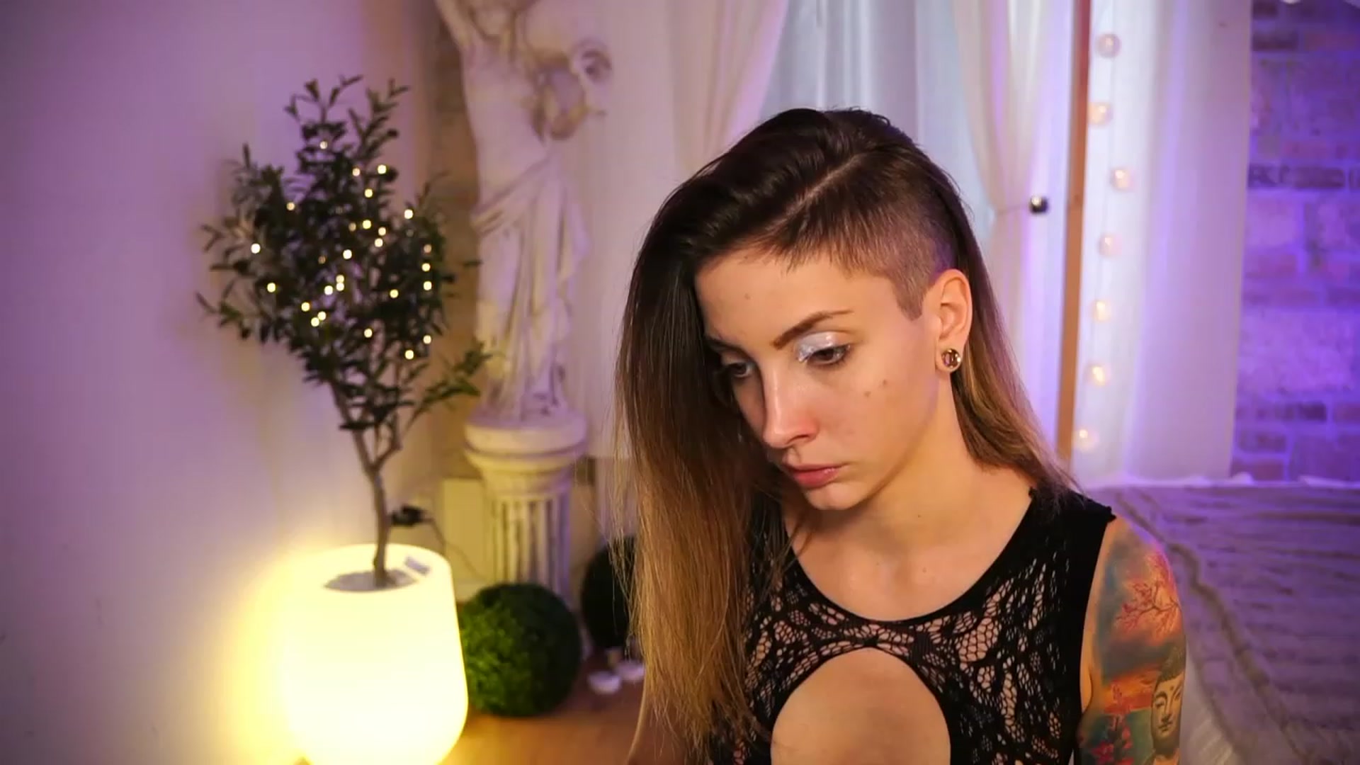 Gallery image thumbnail from Kend_dall's myfreecams stream on, 05/29/2023, 11:16 image 15 of 20