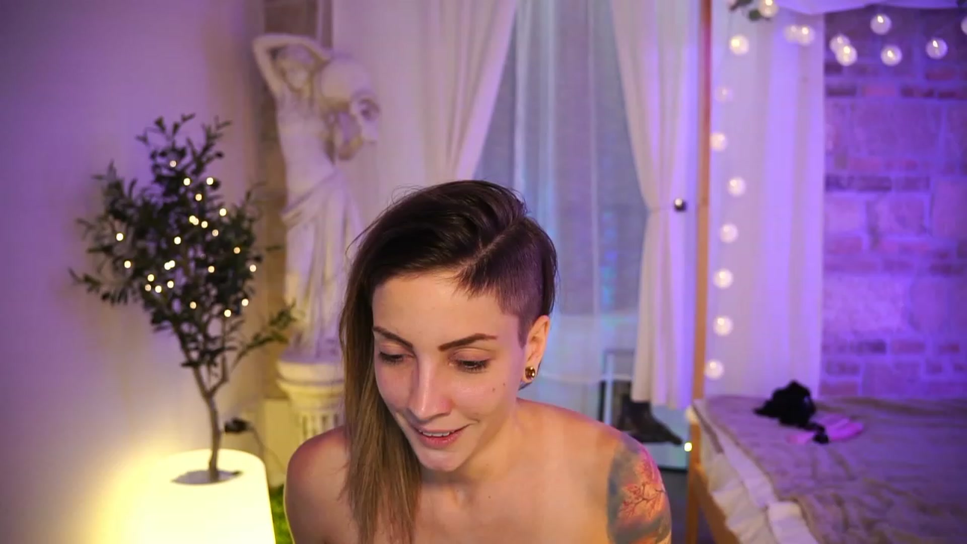 Gallery image thumbnail from Kend_dall's myfreecams stream on, 05/30/2023, 12:22 image 2 of 20