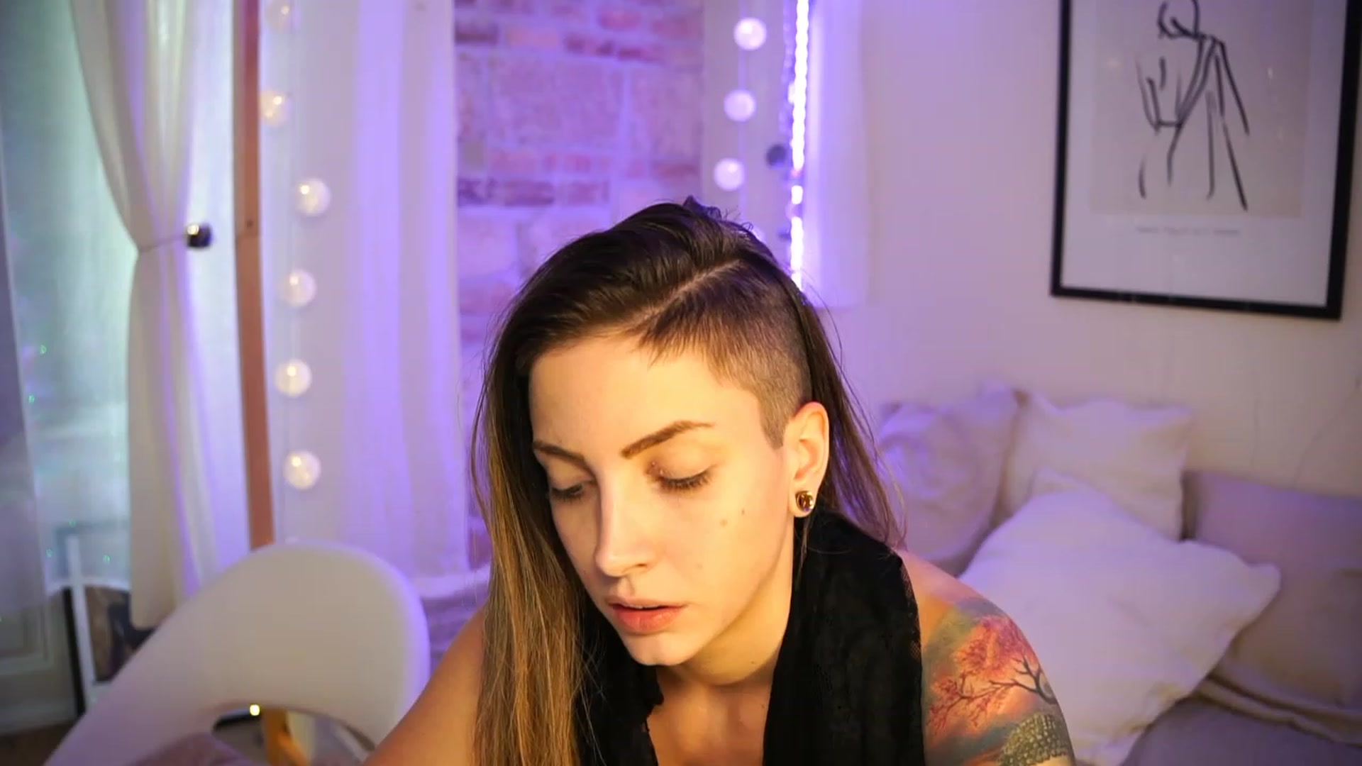 Gallery image thumbnail from Kend_dall's myfreecams stream on, 05/30/2023, 15:08 image 7 of 20