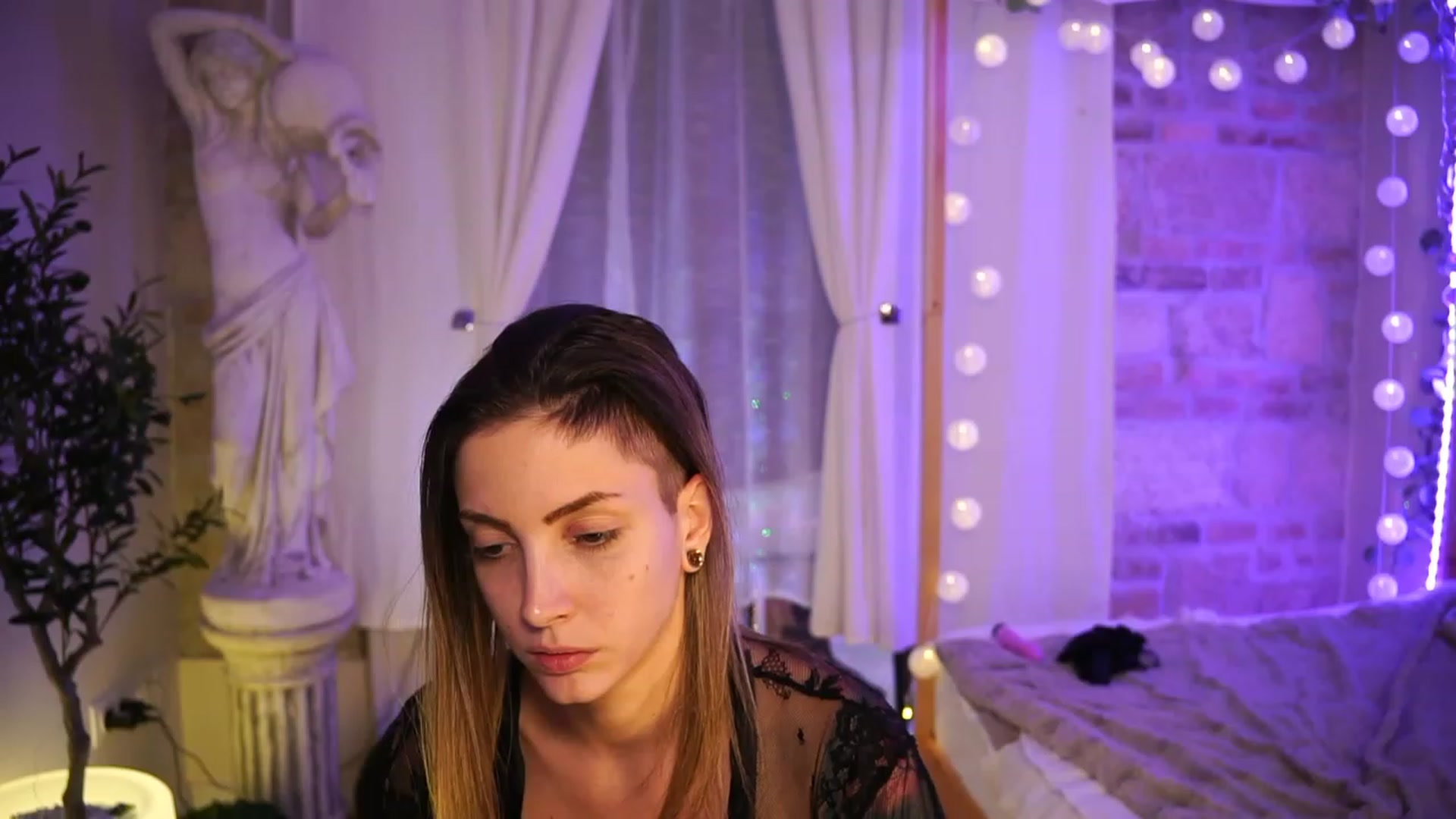 Gallery image thumbnail from Kend_dall's myfreecams stream on, 05/30/2023, 15:08 image 17 of 20