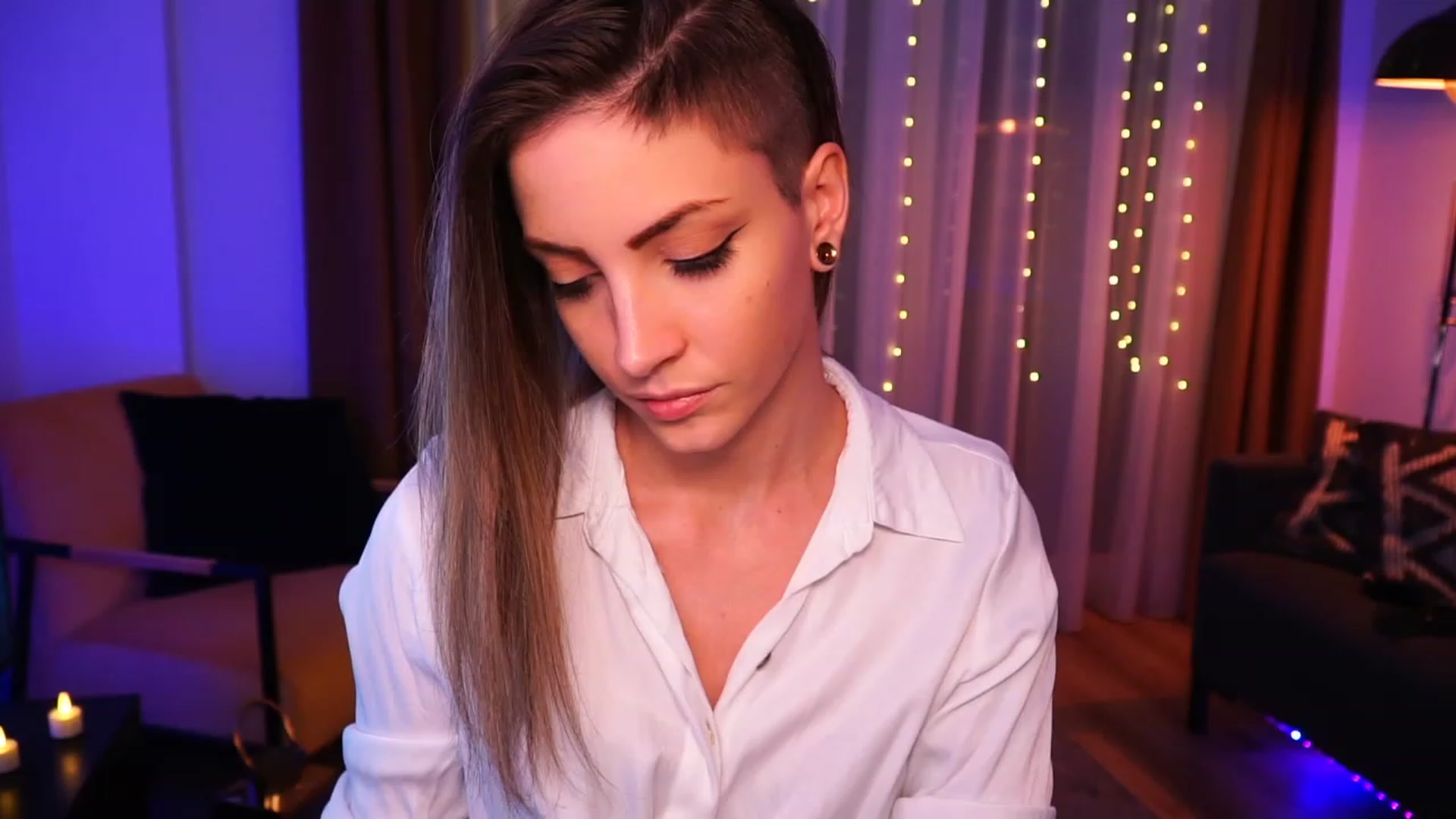 Gallery image thumbnail from Kend_dall's myfreecams stream on, 06/01/2023, 17:44 image 19 of 20