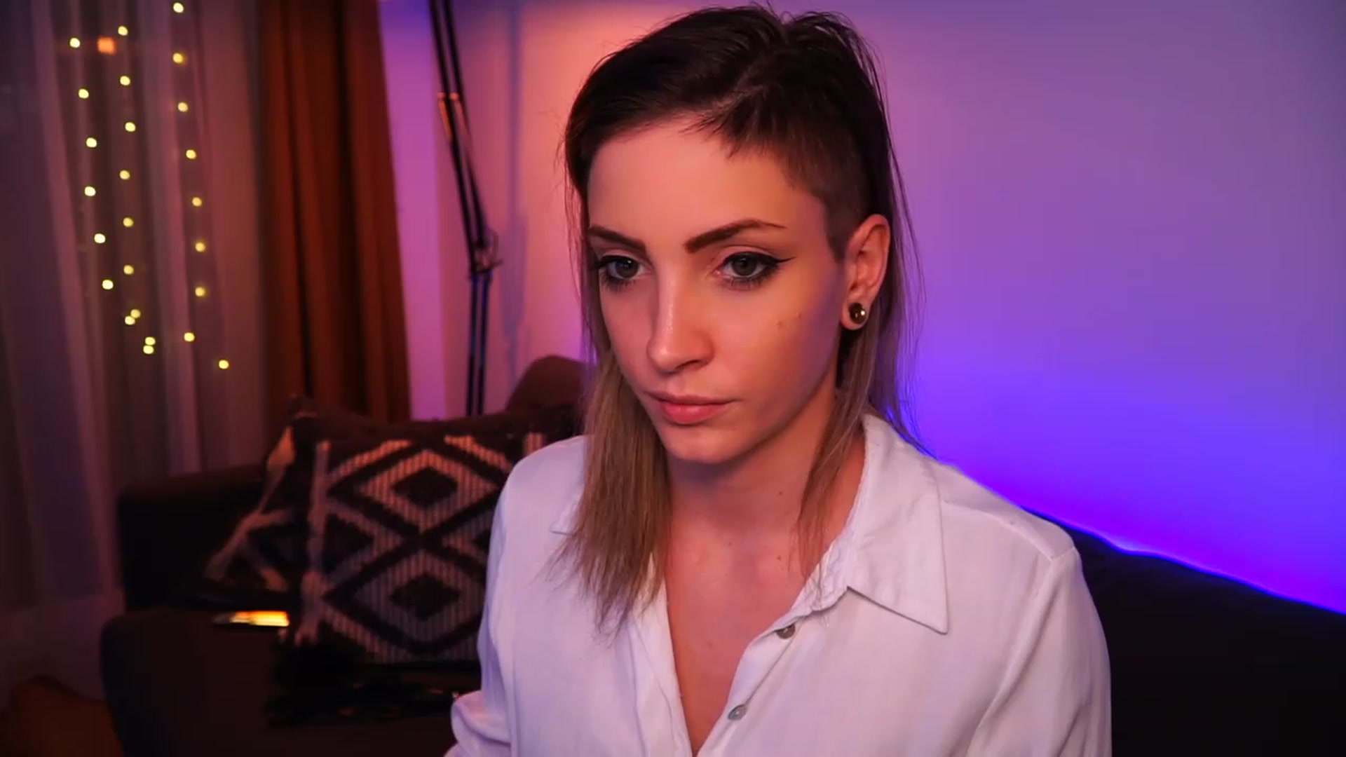 Gallery image thumbnail from Kend_dall's myfreecams stream on, 06/01/2023, 17:59 image 19 of 20