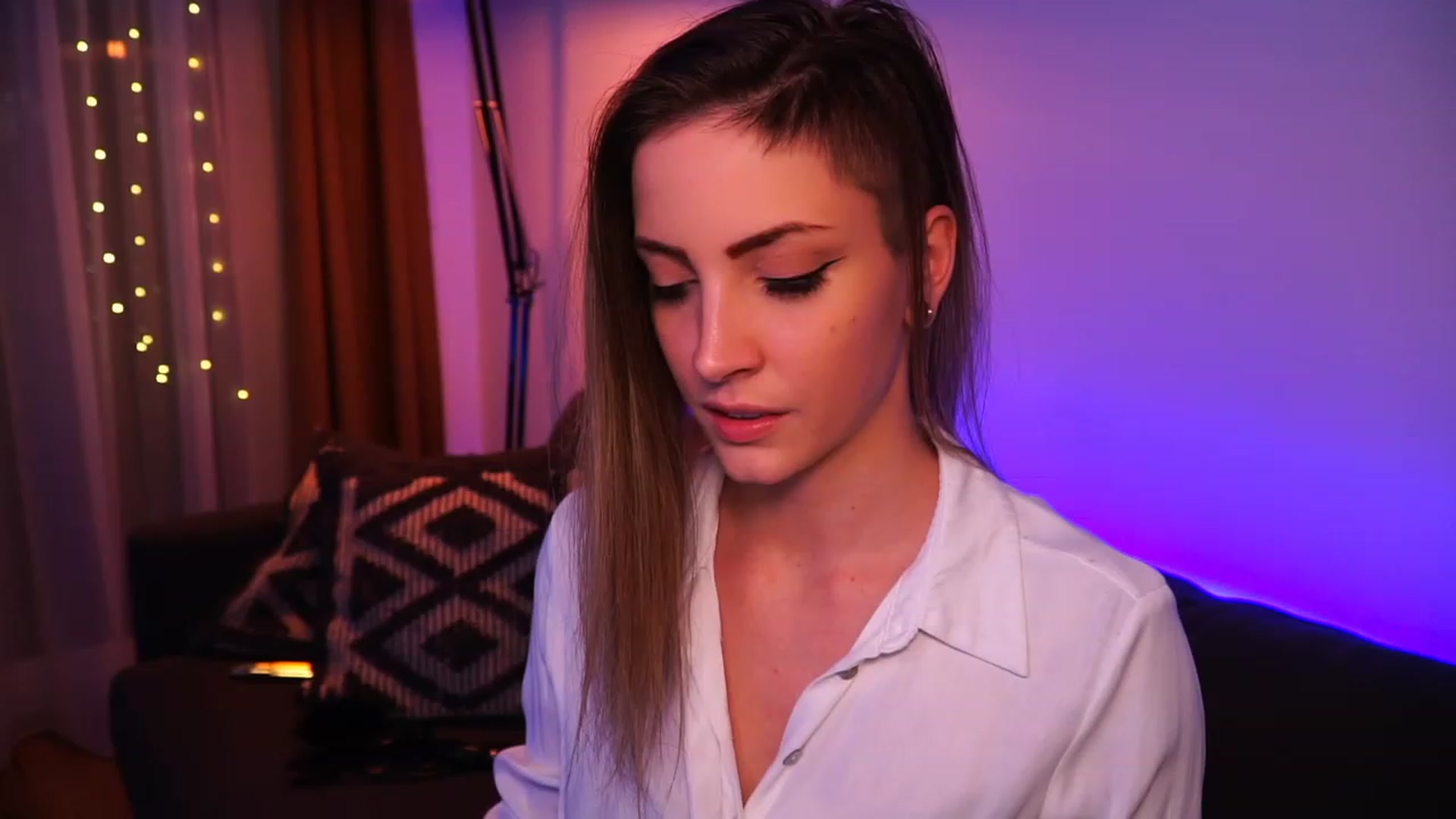 Gallery image thumbnail from Kend_dall's myfreecams stream on, 06/01/2023, 17:59 image 13 of 20