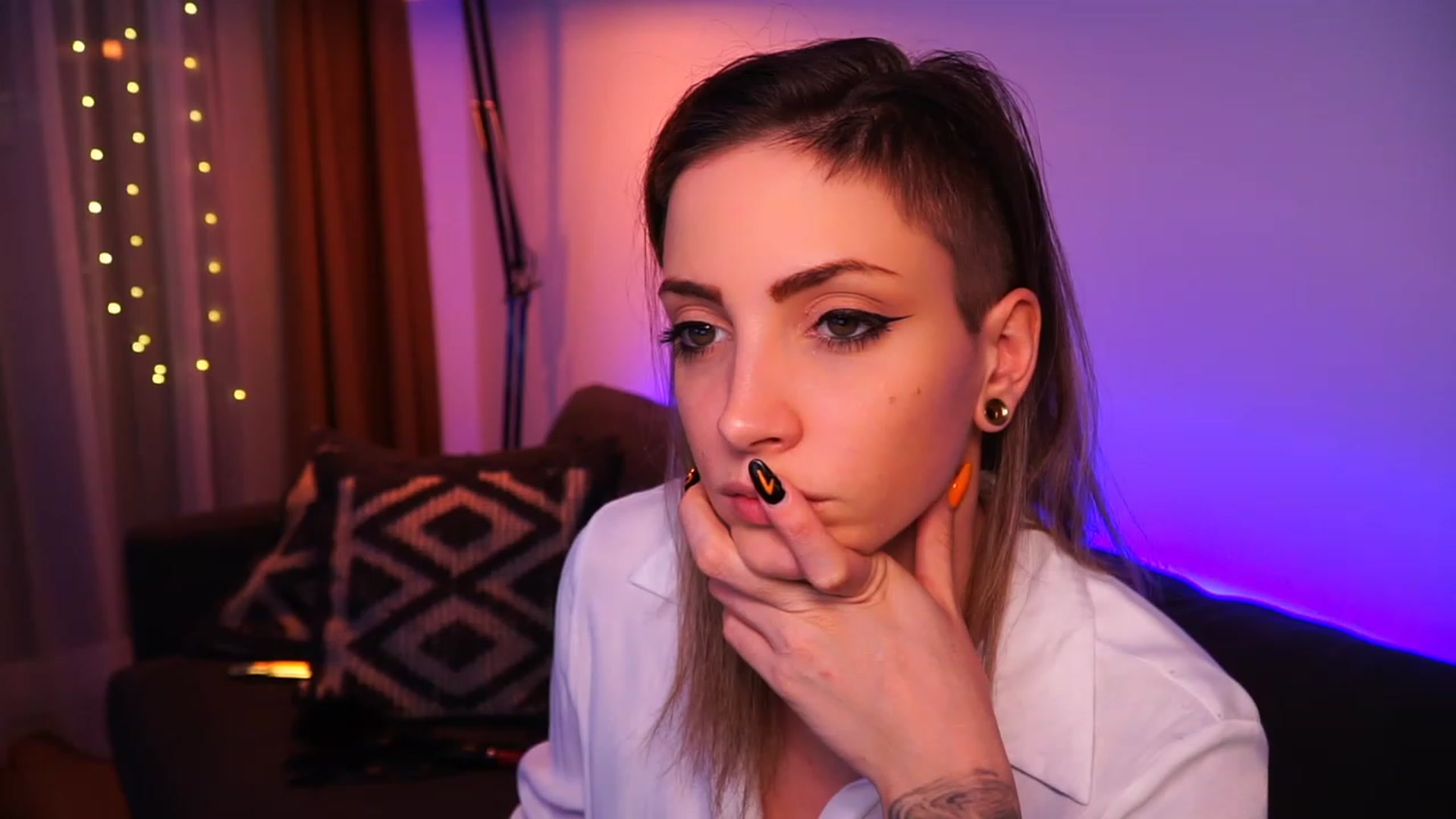 Gallery image thumbnail from Kend_dall's myfreecams stream on, 06/01/2023, 17:59 image 20 of 20