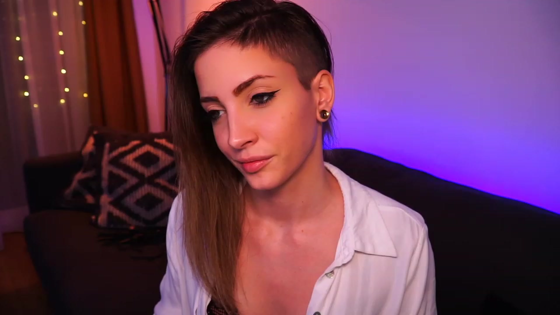 Gallery image thumbnail from Kend_dall's myfreecams stream on, 06/02/2023, 13:26 image 5 of 20
