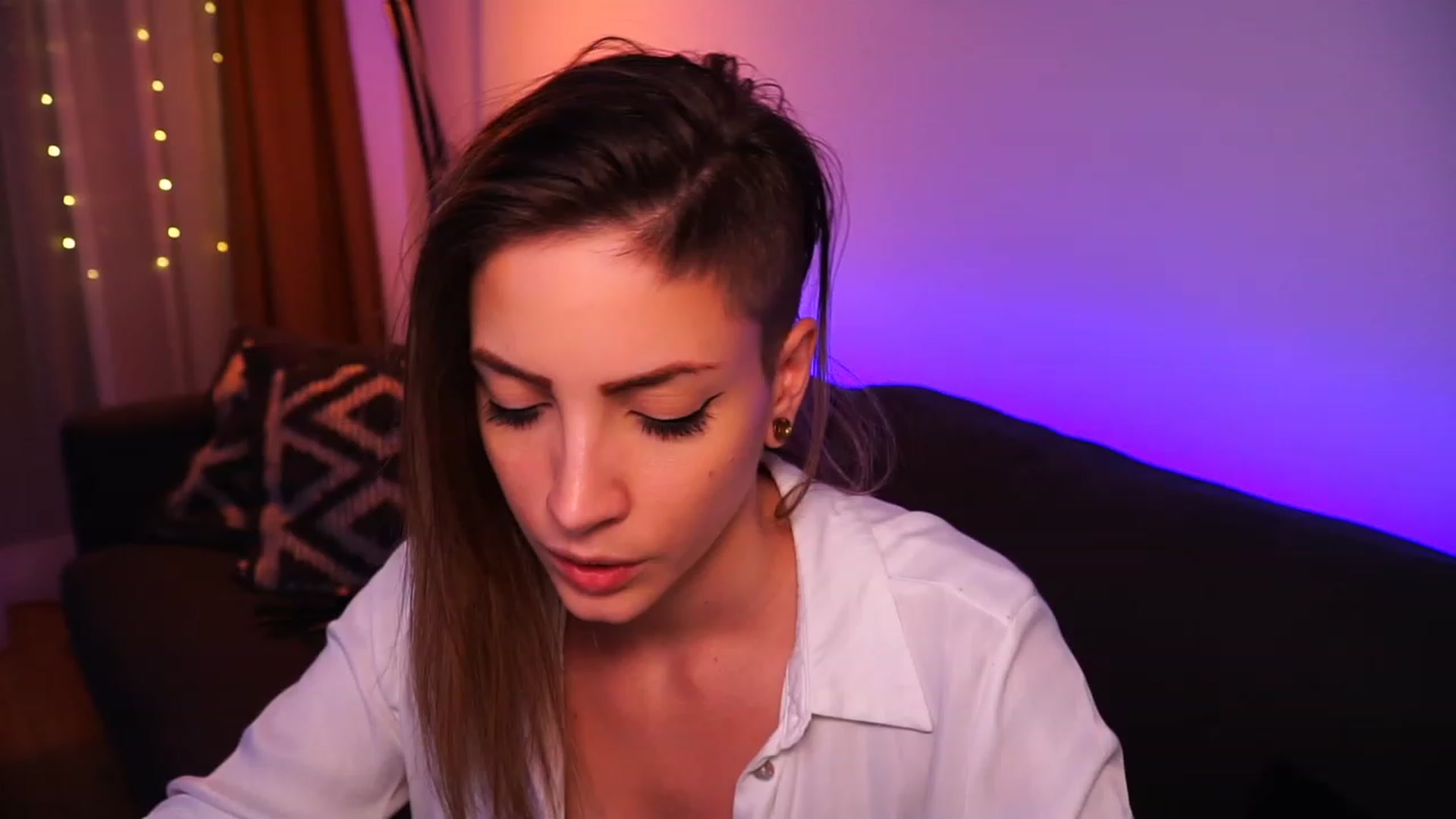Gallery image thumbnail from Kend_dall's myfreecams stream on, 06/02/2023, 13:26 image 6 of 20