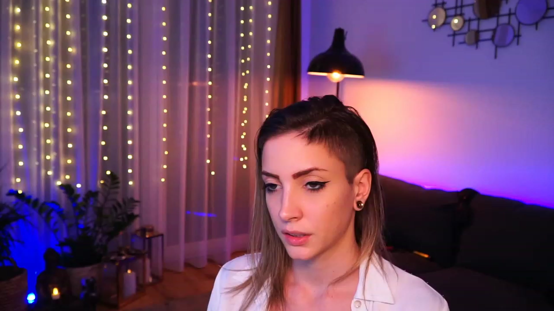 Gallery image thumbnail from Kend_dall's myfreecams stream on, 06/02/2023, 15:54 image 12 of 20