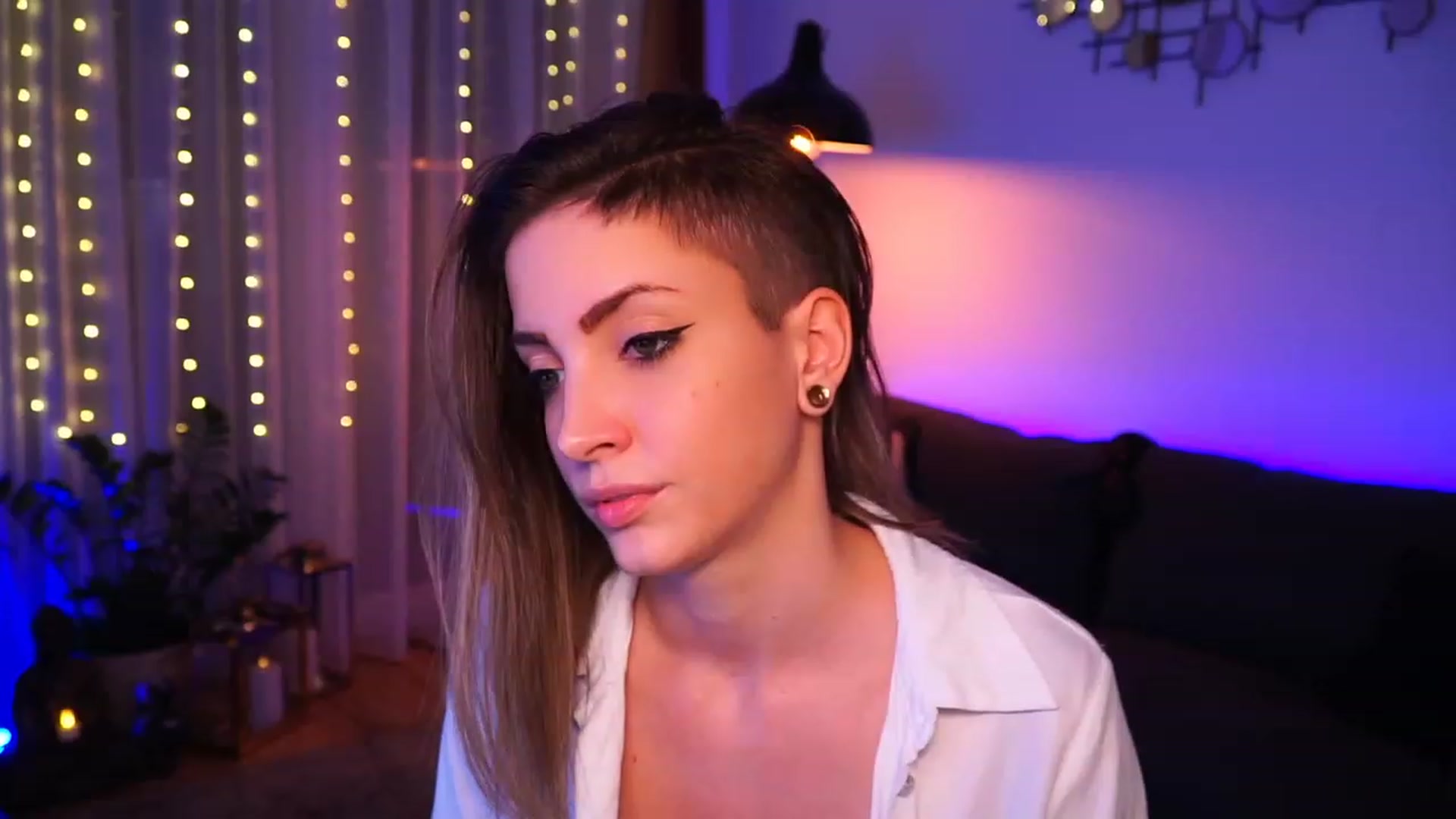 Gallery image thumbnail from Kend_dall's myfreecams stream on, 06/02/2023, 15:54 image 19 of 20