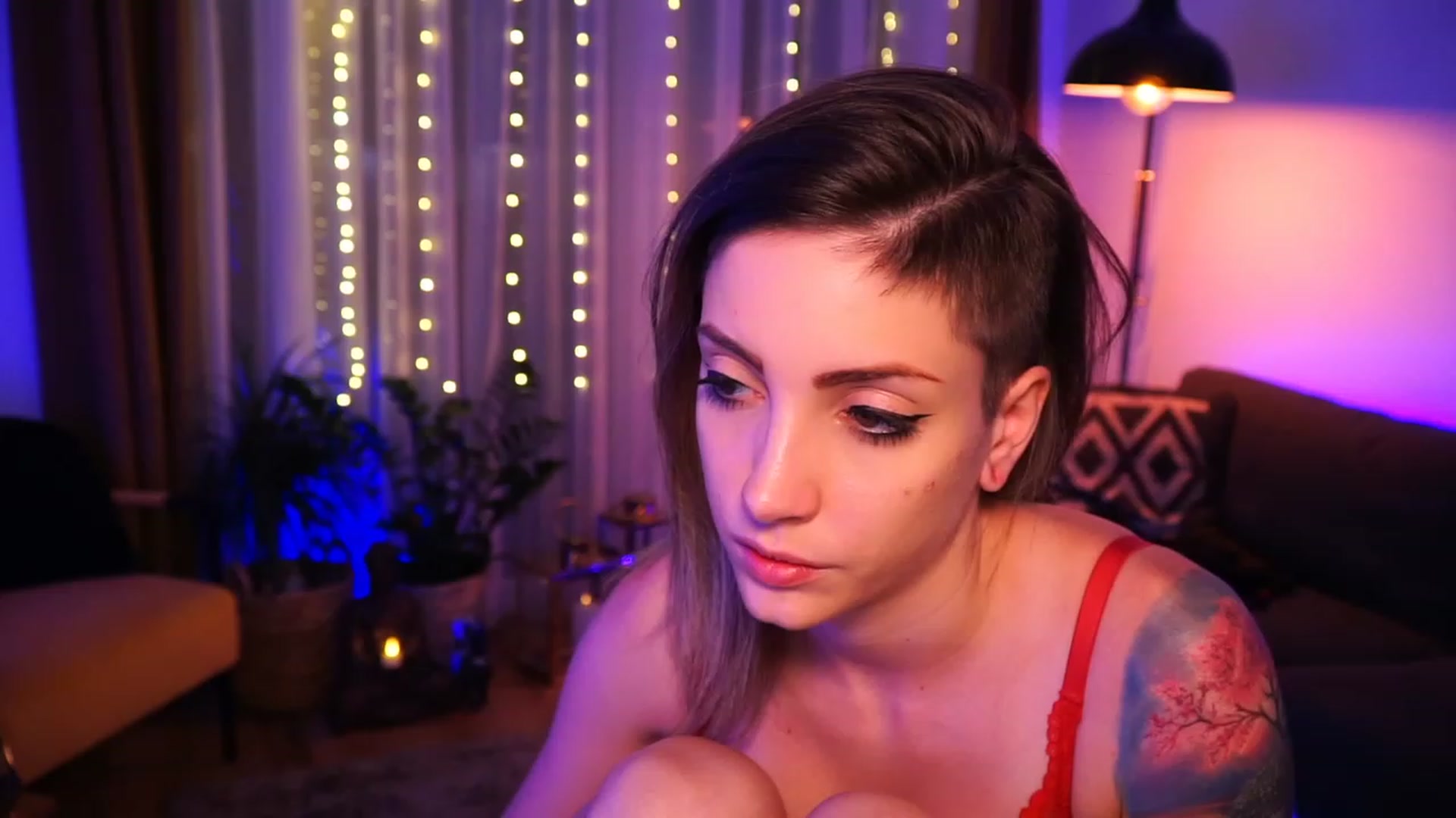 Gallery image thumbnail from Kend_dall's myfreecams stream on, 06/05/2023, 06:11 image 9 of 20