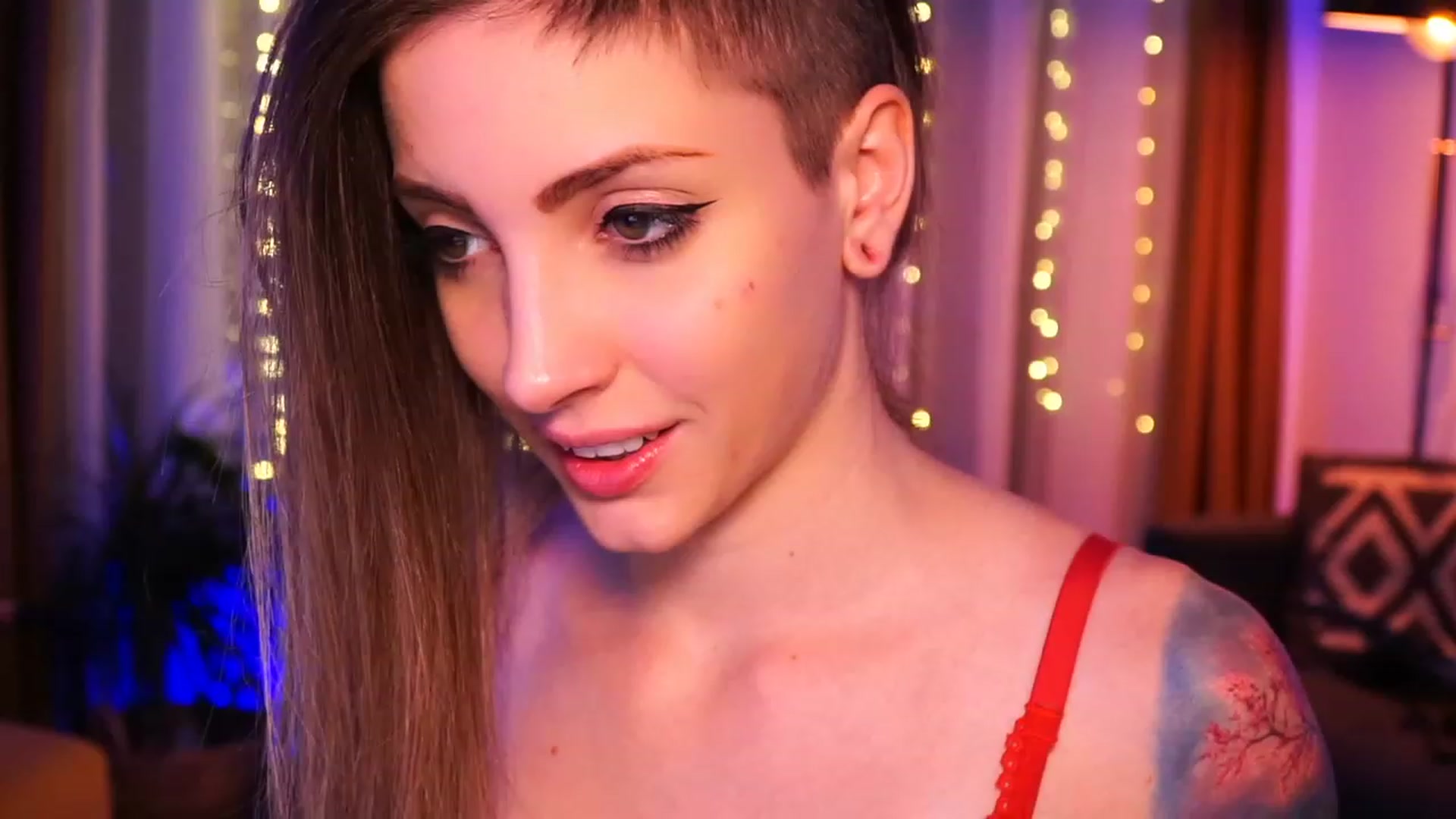 Gallery image thumbnail from Kend_dall's myfreecams stream on, 06/05/2023, 06:11 image 8 of 20