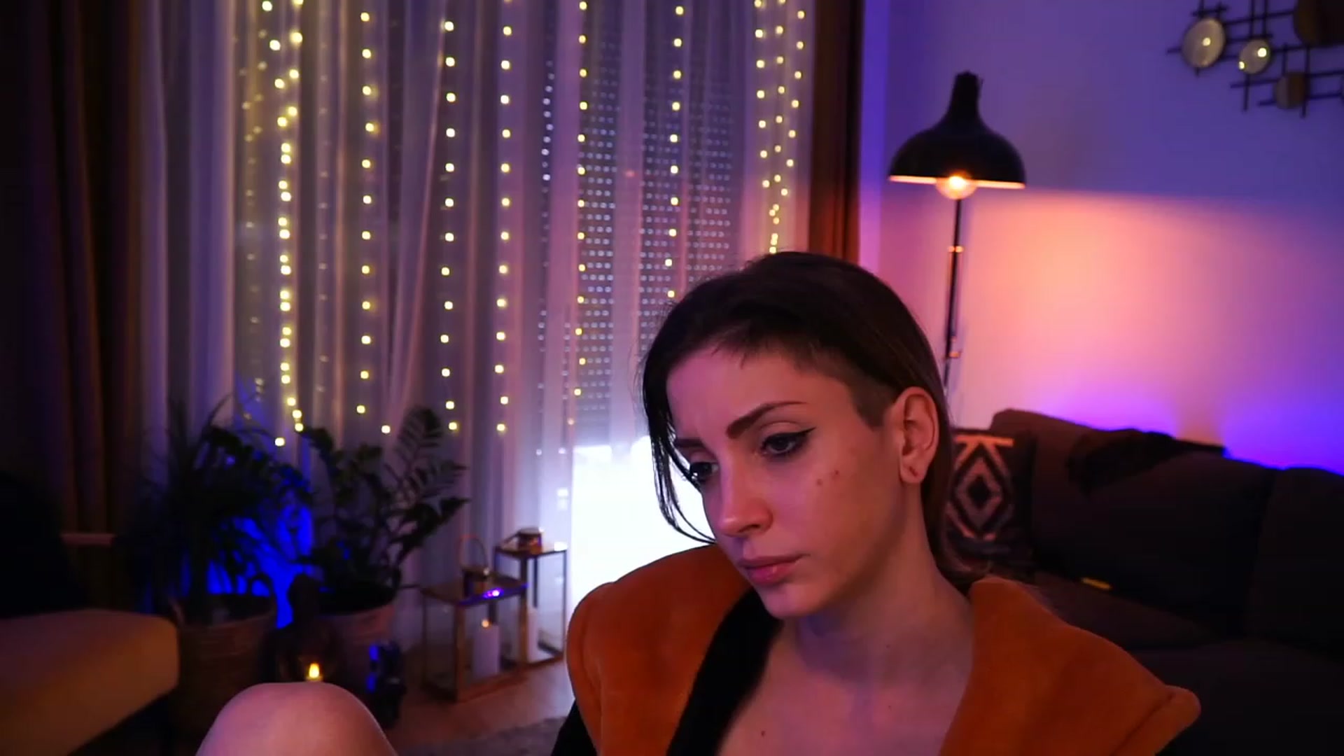 Gallery image thumbnail from Kend_dall's myfreecams stream on, 06/05/2023, 08:47 image 10 of 20