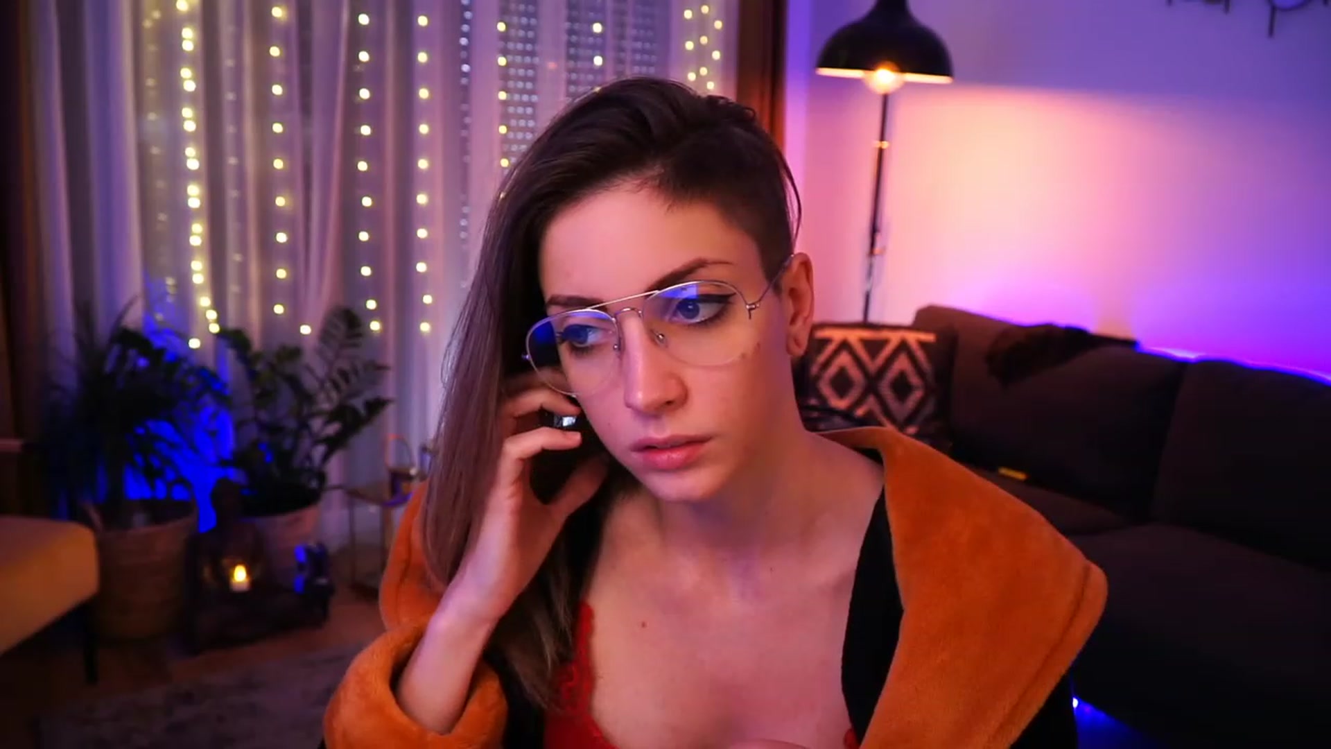 Gallery image thumbnail from Kend_dall's myfreecams stream on, 06/05/2023, 08:47 image 15 of 20