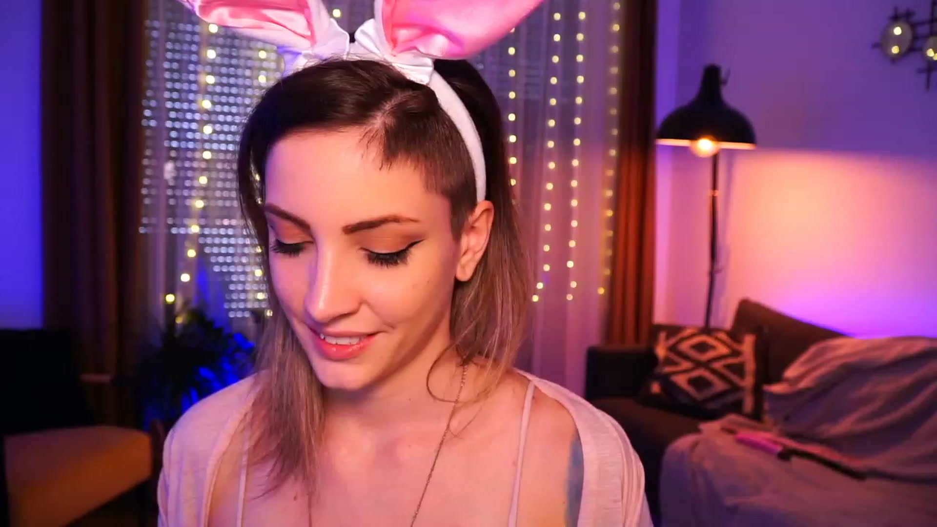 Gallery image thumbnail from Kend_dall's myfreecams stream on, 06/08/2023, 14:42 image 3 of 20