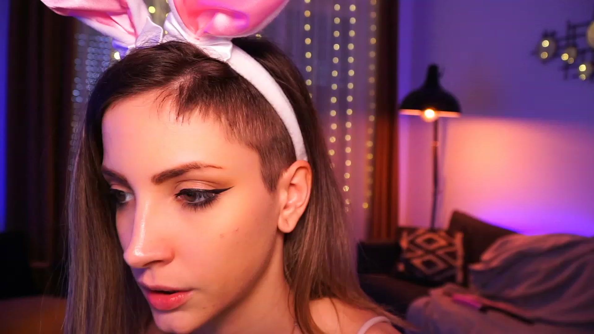 Gallery image thumbnail from Kend_dall's myfreecams stream on, 06/08/2023, 14:42 image 12 of 20