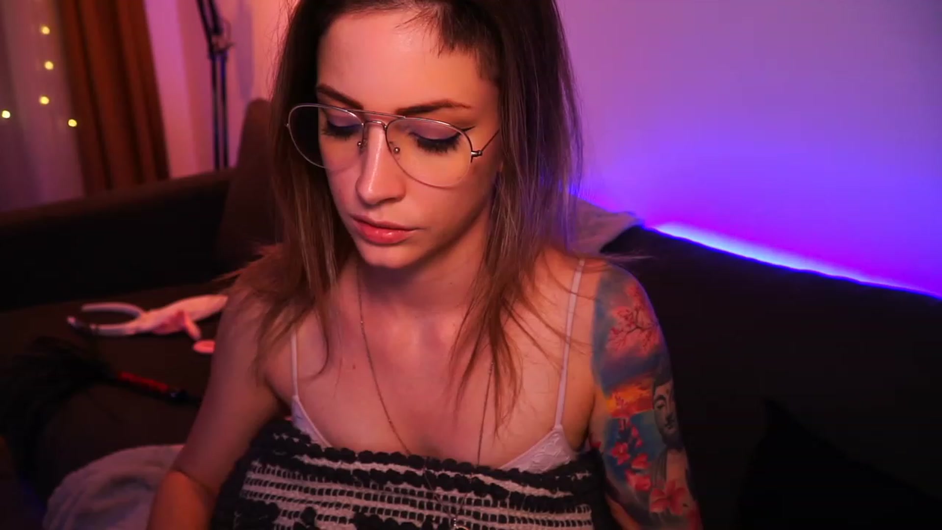 Gallery image thumbnail from Kend_dall's myfreecams stream on, 06/08/2023, 17:43 image 19 of 20