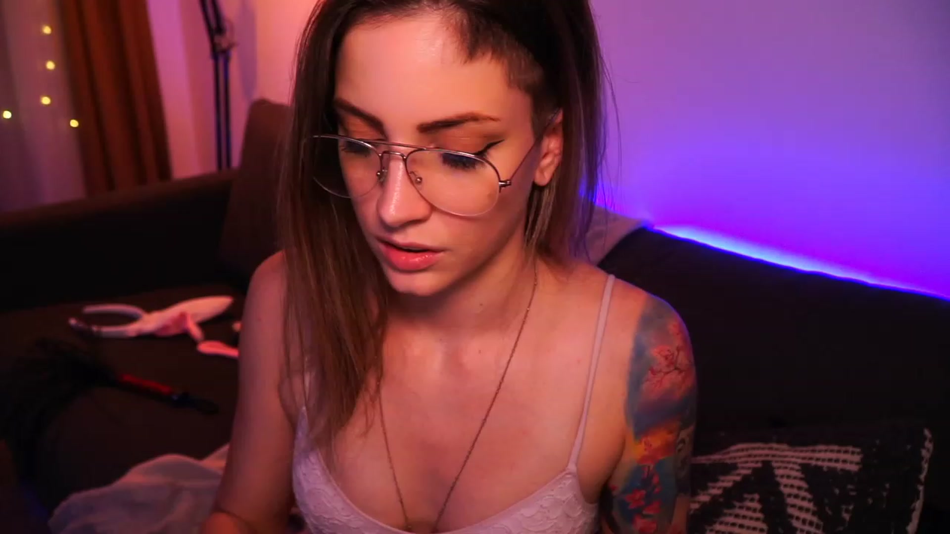 Gallery image thumbnail from Kend_dall's myfreecams stream on, 06/08/2023, 18:13 image 8 of 20