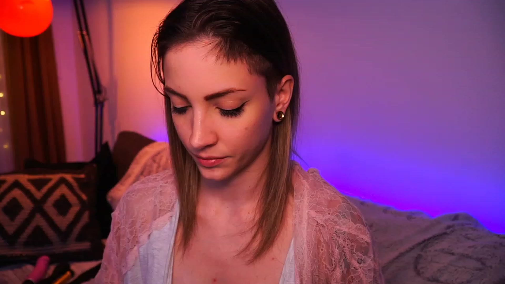 Gallery image thumbnail from Kend_dall's myfreecams stream on, 06/14/2023, 14:51 image 14 of 20