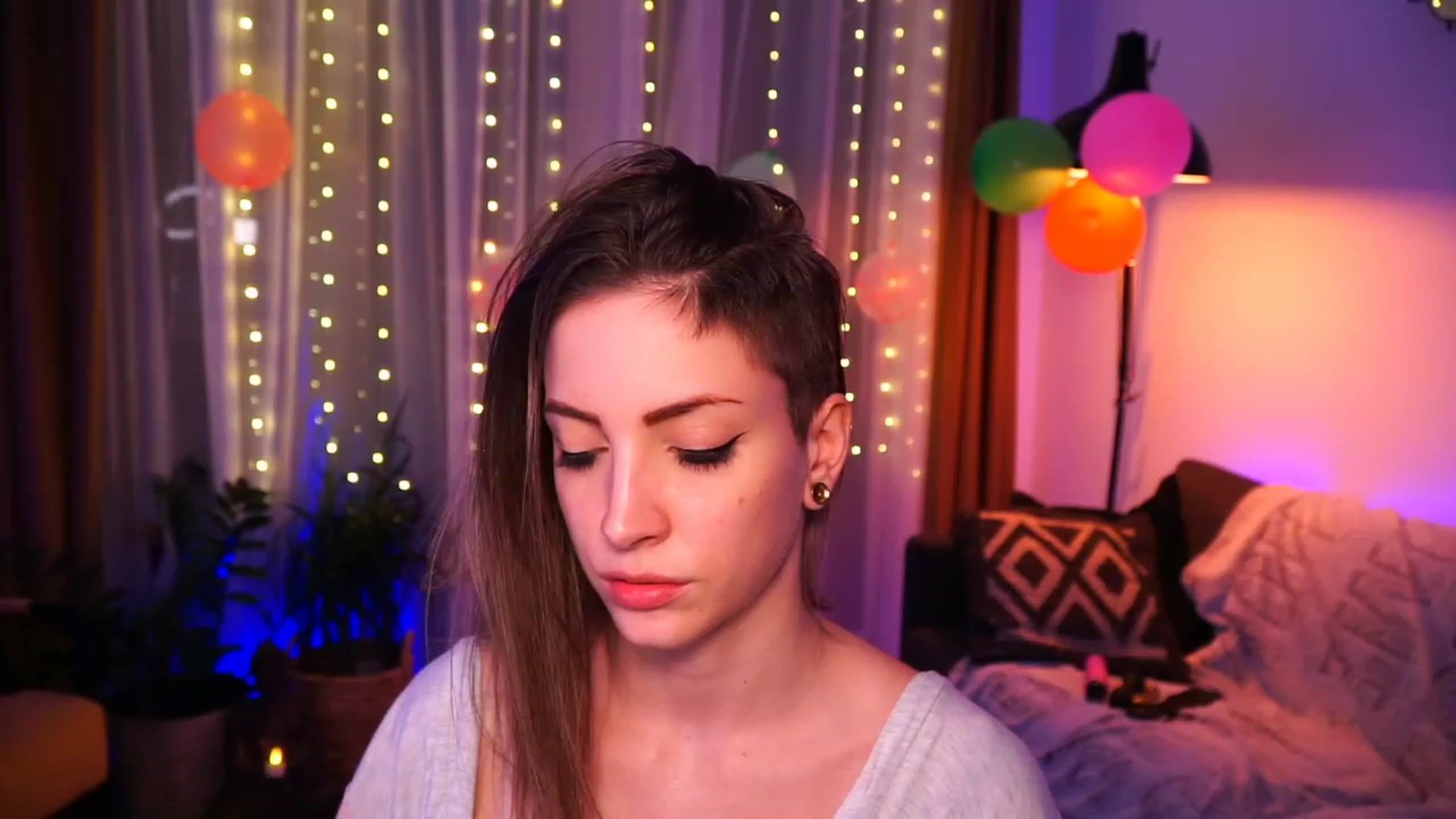 Gallery image thumbnail from Kend_dall's myfreecams stream on, 06/14/2023, 15:11 image 19 of 20
