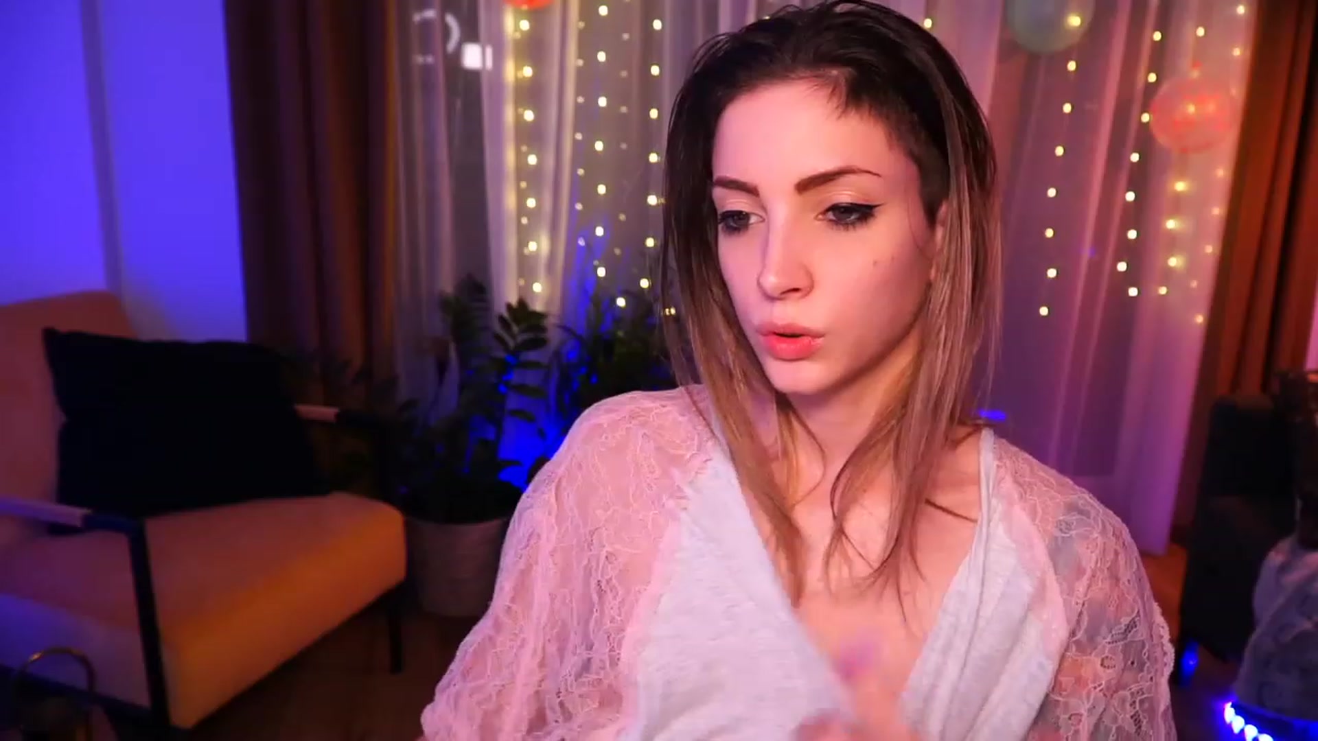 Gallery image thumbnail from Kend_dall's myfreecams stream on, 06/14/2023, 15:11 image 5 of 20