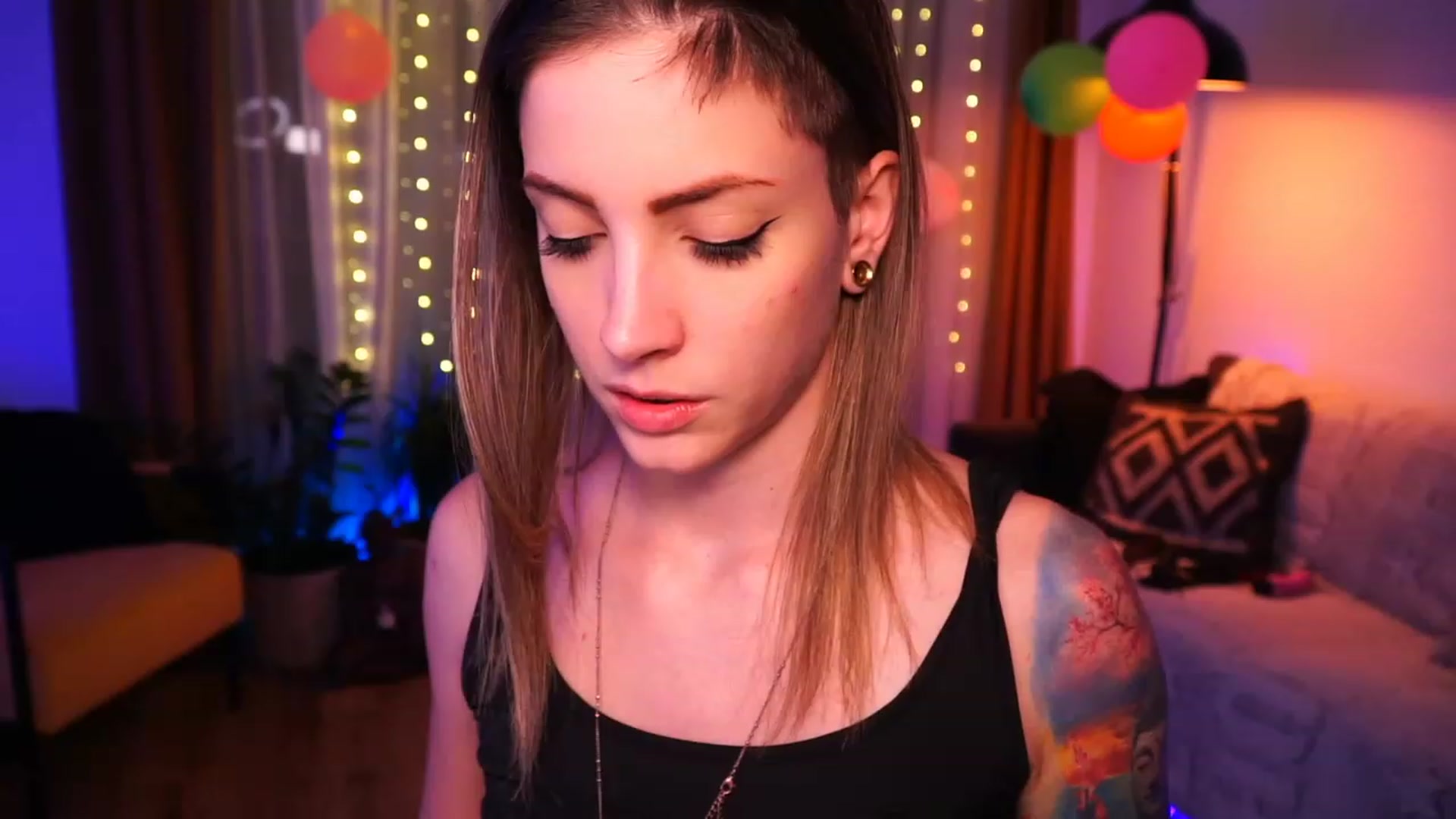Gallery image thumbnail from Kend_dall's myfreecams stream on, 06/15/2023, 16:11 image 11 of 20