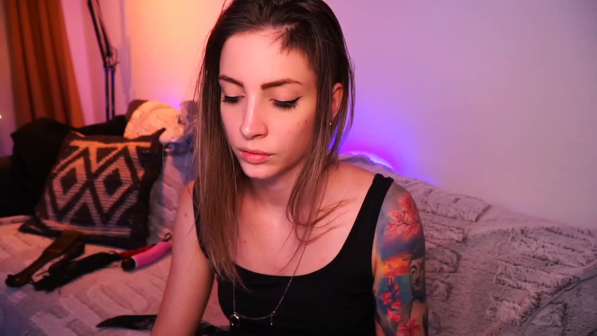 Gallery image thumbnail from Kend_dall's myfreecams stream on, 06/15/2023, 16:36 image 1 of 20