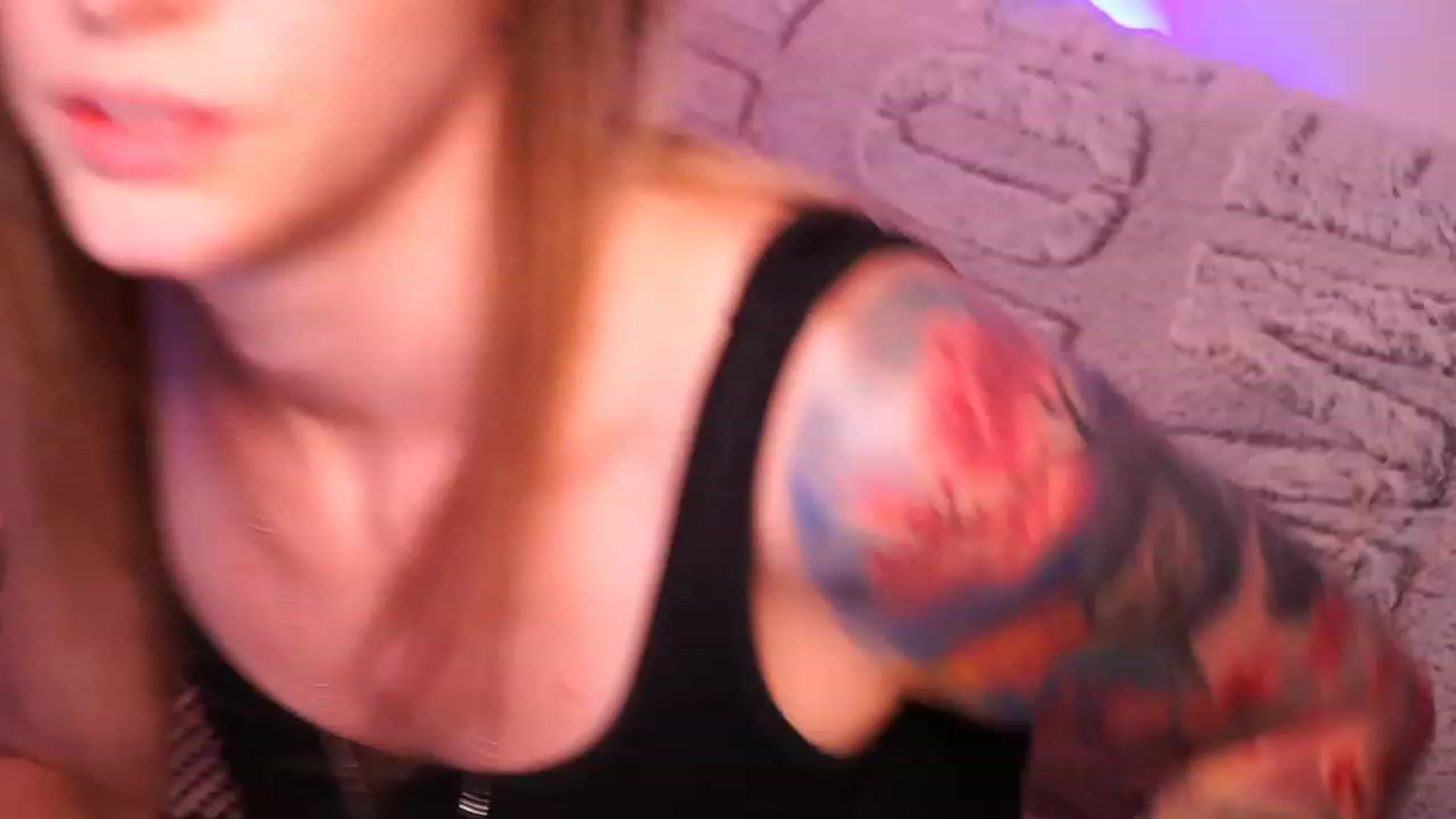 Gallery image thumbnail from Kend_dall's myfreecams stream on, 06/15/2023, 16:36 image 14 of 20