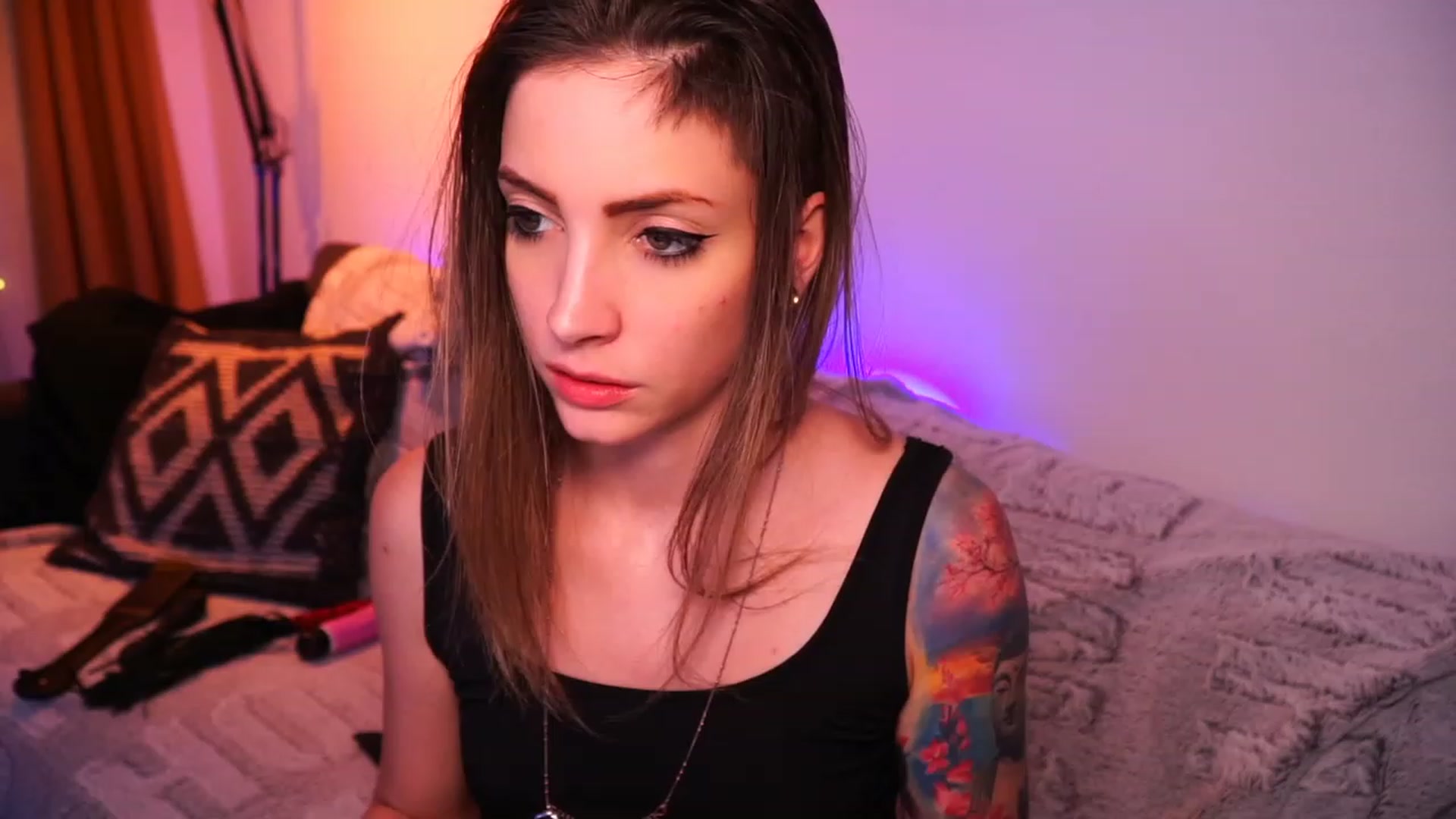 Gallery image thumbnail from Kend_dall's myfreecams stream on, 06/15/2023, 16:36 image 4 of 20