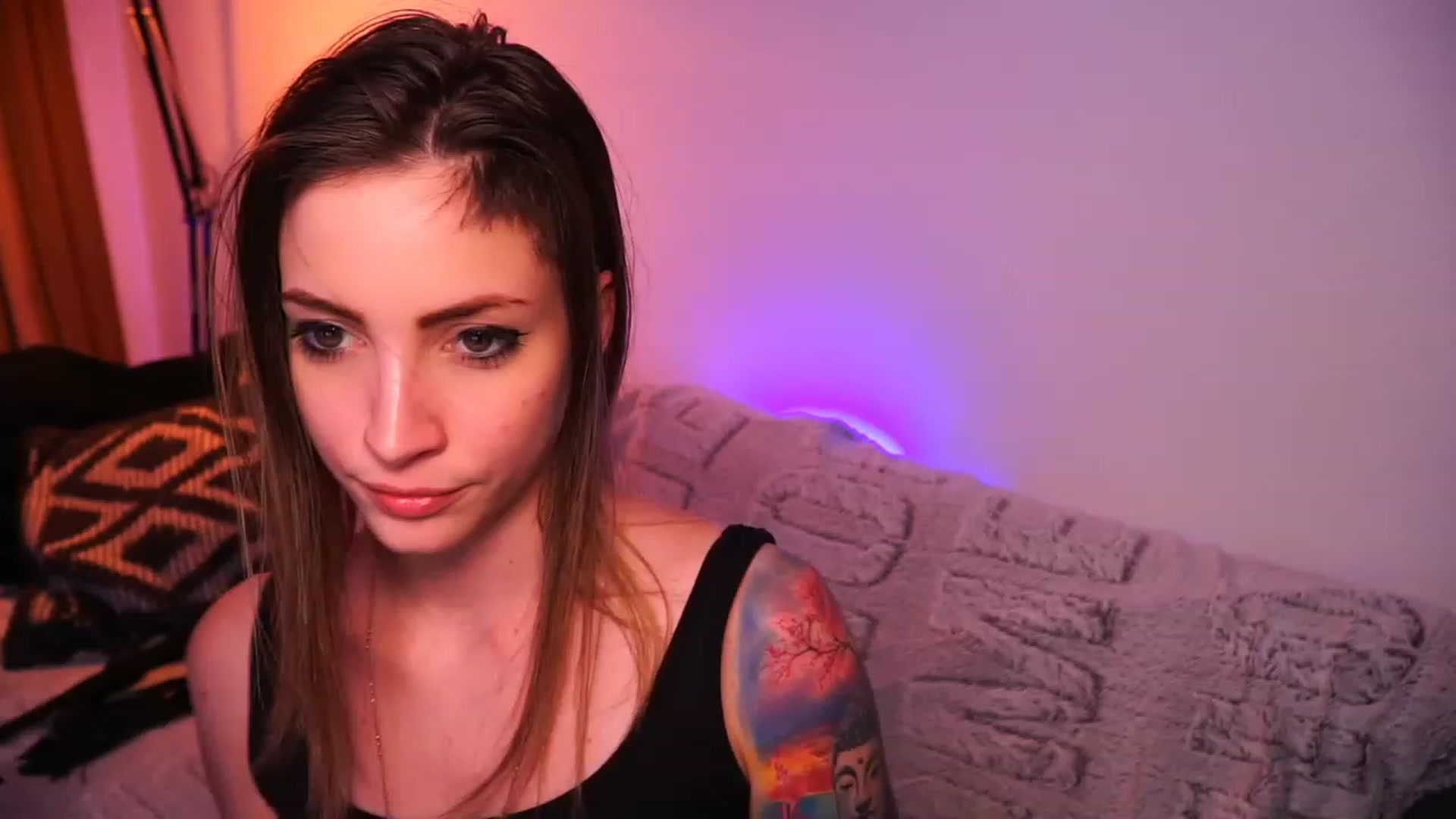 Gallery image thumbnail from Kend_dall's myfreecams stream on, 06/15/2023, 17:21 image 4 of 20