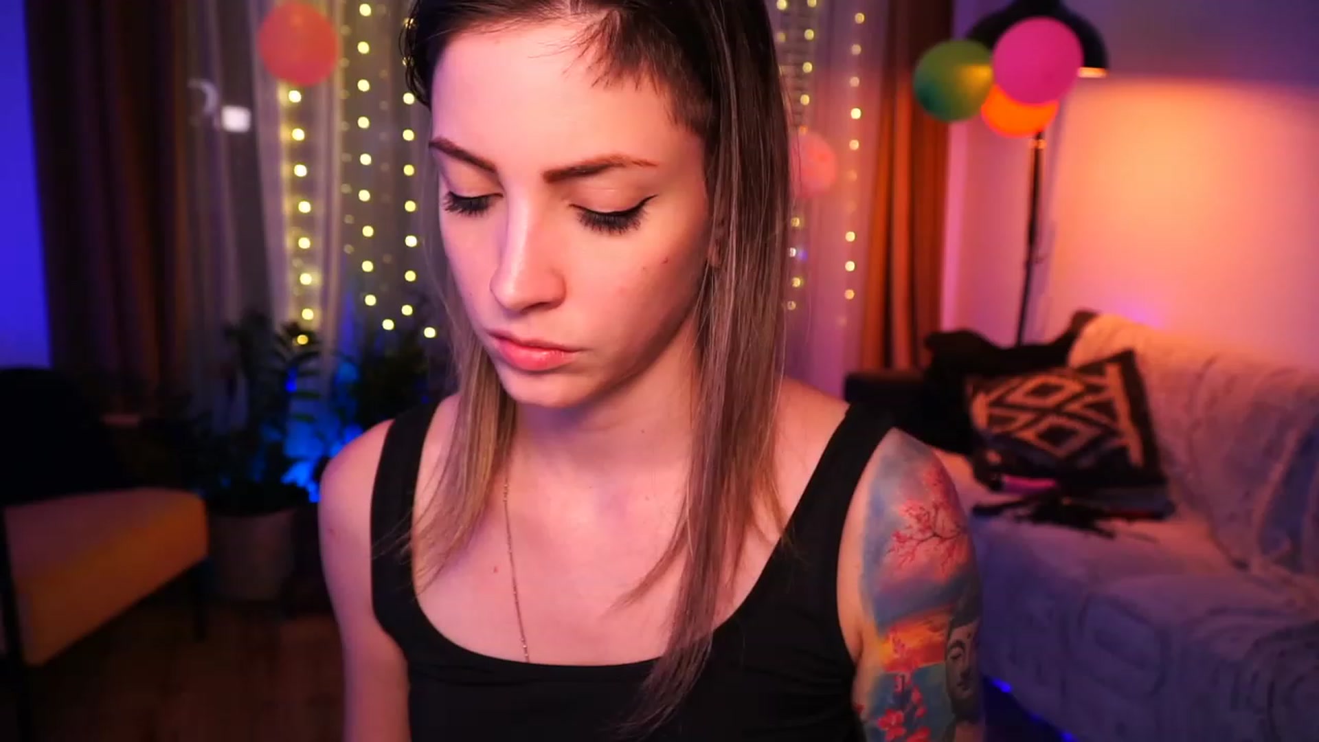 Gallery image thumbnail from Kend_dall's myfreecams stream on, 06/15/2023, 18:35 image 10 of 20