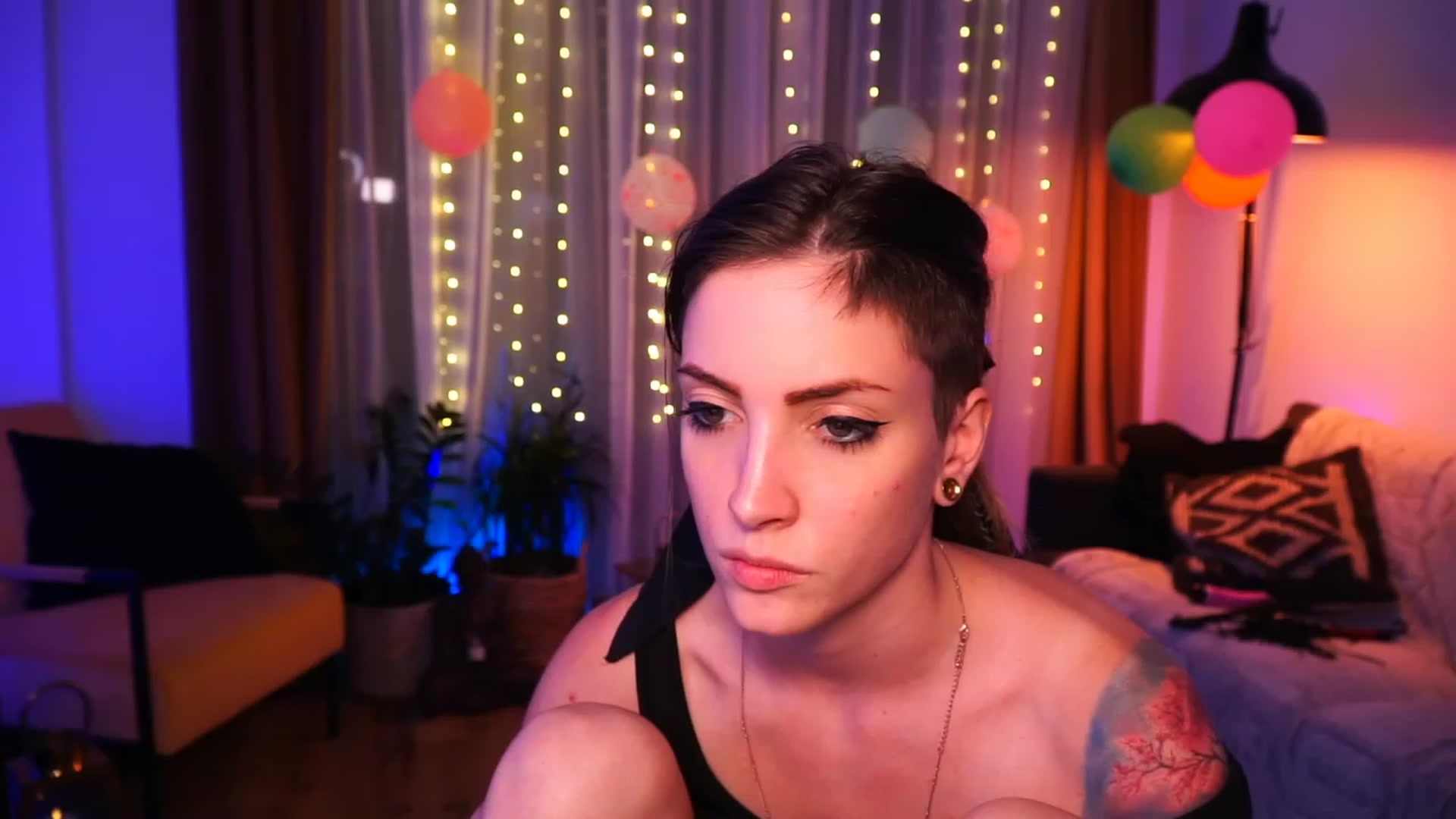 Gallery image thumbnail from Kend_dall's myfreecams stream on, 06/15/2023, 18:59 image 1 of 20