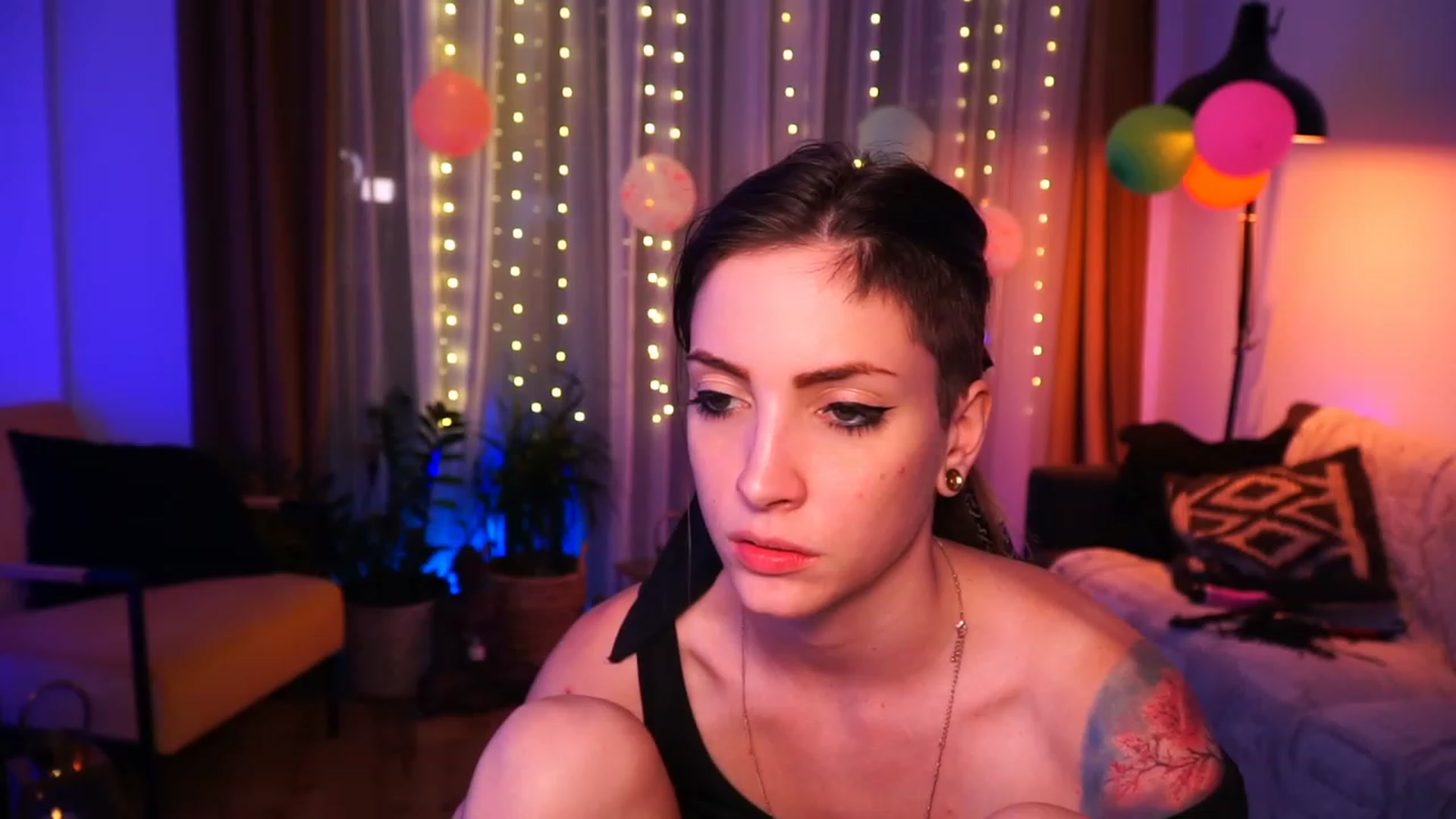 Gallery image thumbnail from Kend_dall's myfreecams stream on, 06/15/2023, 18:59 image 4 of 20
