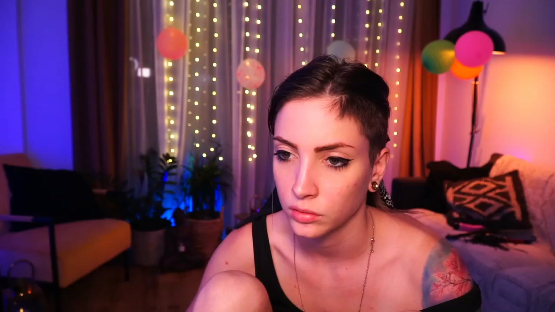 Gallery image thumbnail from Kend_dall's myfreecams stream on, 06/15/2023, 18:59 image 11 of 20