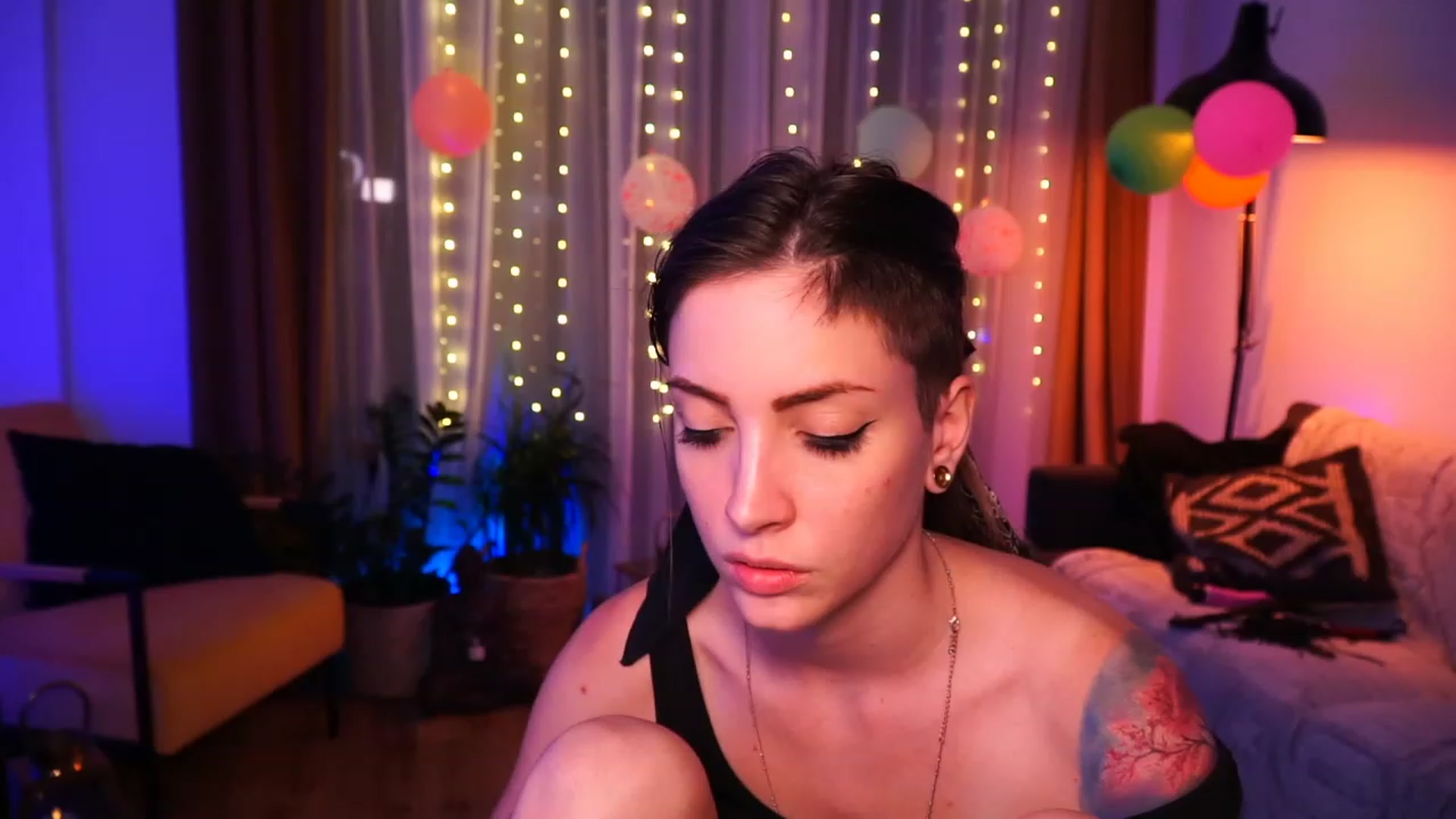 Gallery image thumbnail from Kend_dall's myfreecams stream on, 06/15/2023, 18:59 image 7 of 20