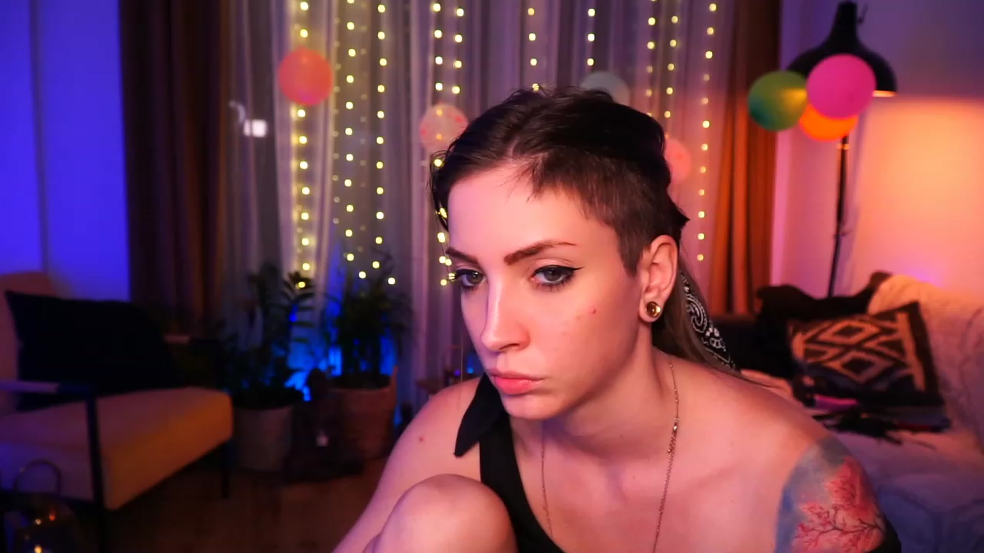 Gallery image thumbnail from Kend_dall's myfreecams stream on, 06/15/2023, 18:59 image 14 of 20