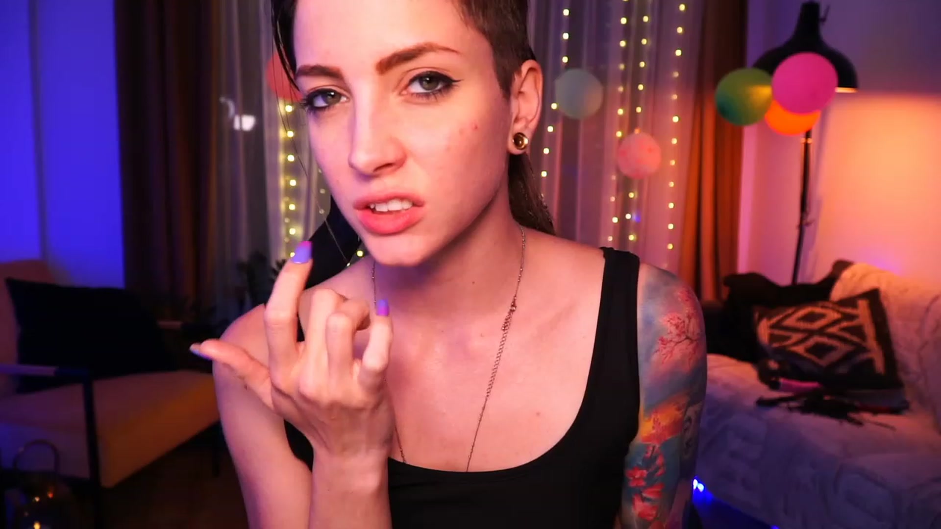 Gallery image thumbnail from Kend_dall's myfreecams stream on, 06/15/2023, 19:14 image 9 of 20