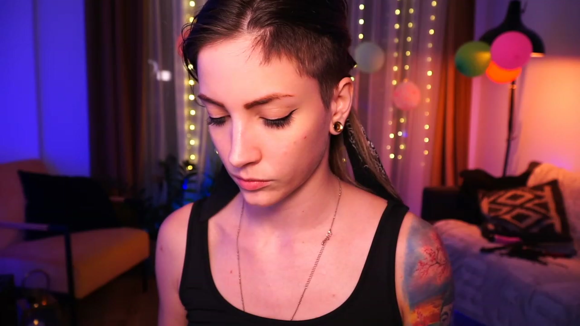 Gallery image thumbnail from Kend_dall's myfreecams stream on, 06/15/2023, 19:14 image 14 of 20