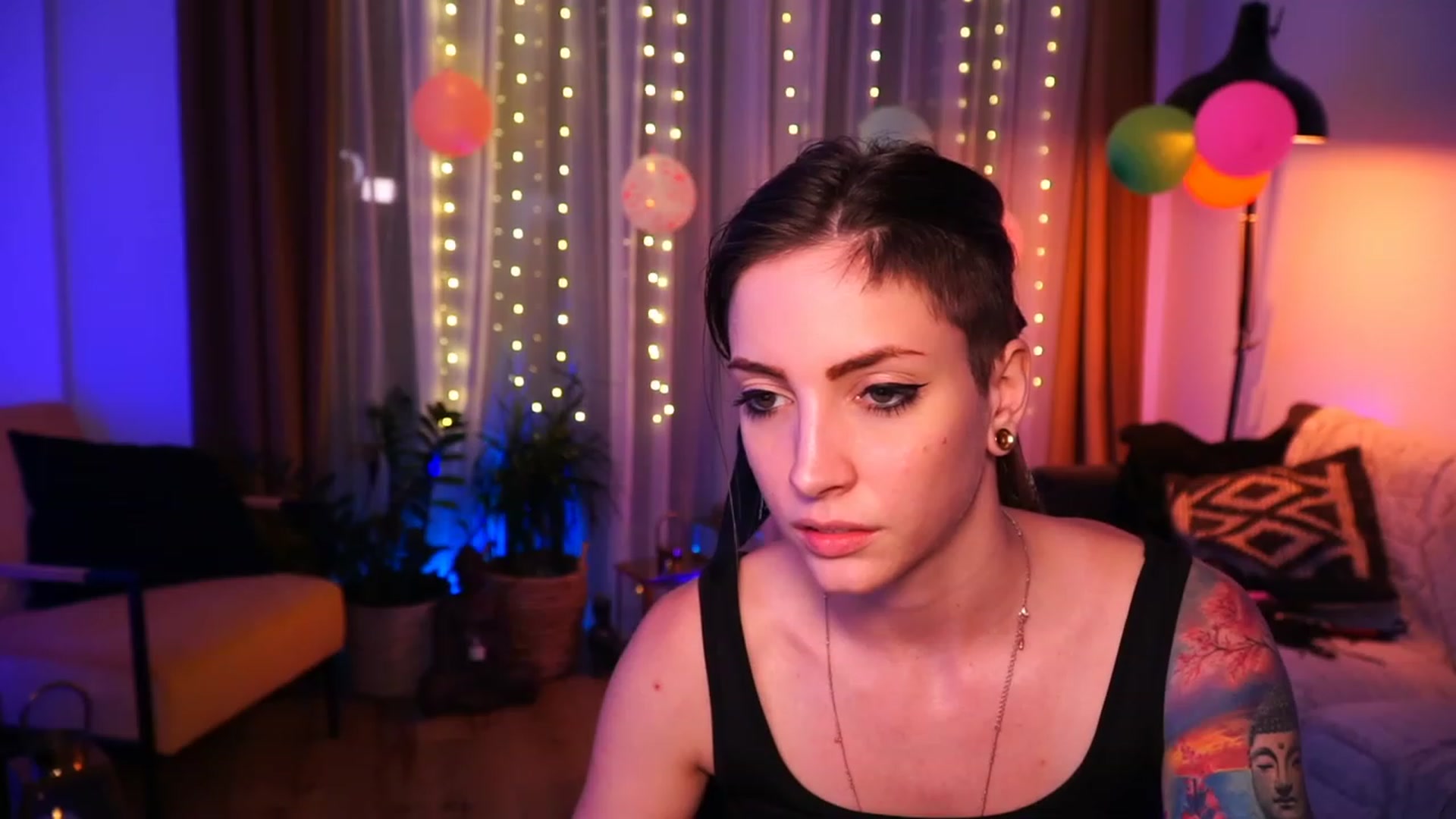 Gallery image thumbnail from Kend_dall's myfreecams stream on, 06/15/2023, 19:14 image 4 of 20