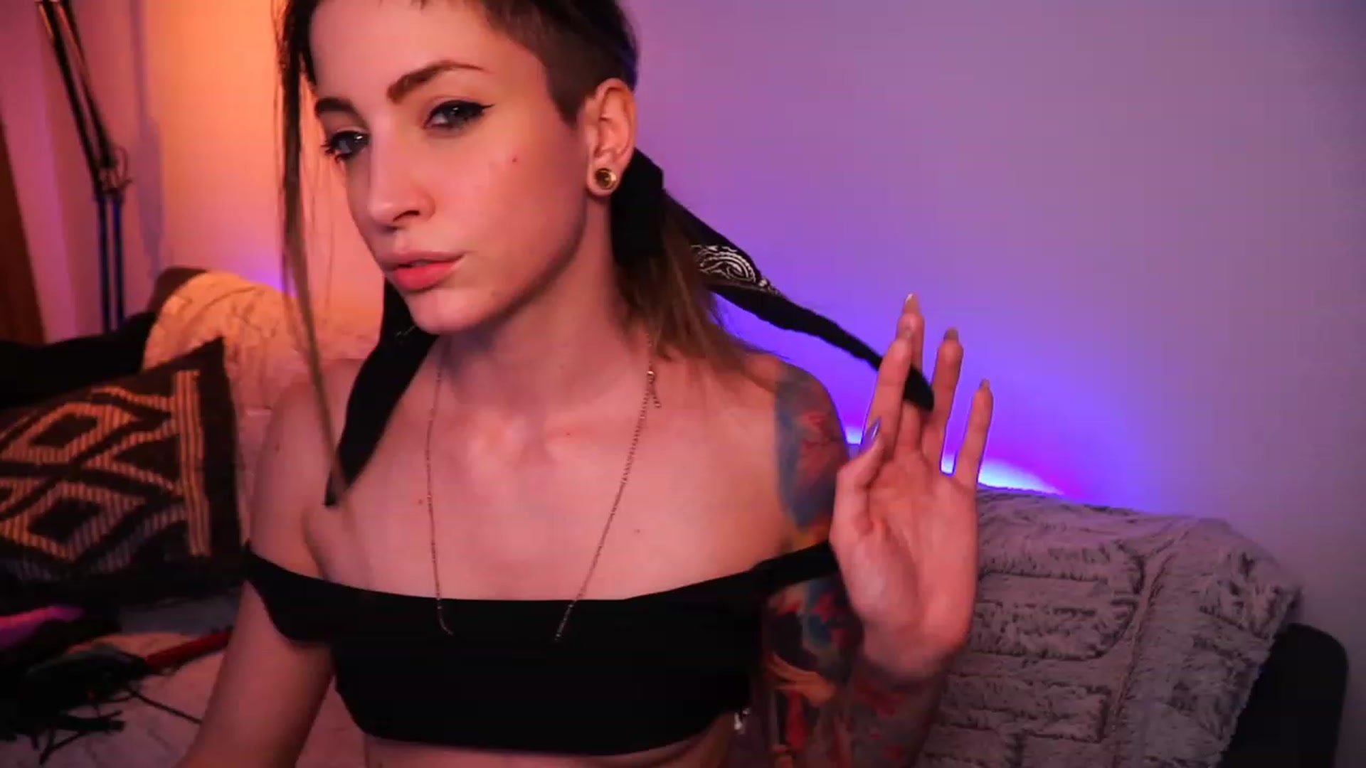 Gallery image thumbnail from Kend_dall's myfreecams stream on, 06/15/2023, 19:26 image 5 of 20